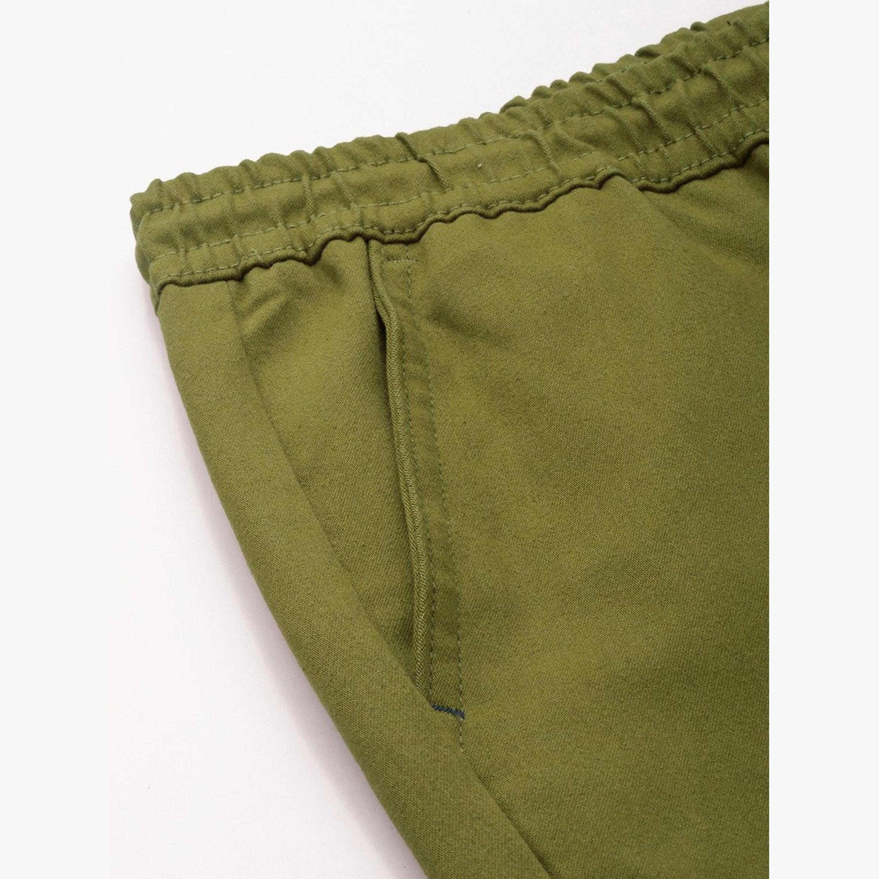 ذا انديان كراج كو × ستايلي - بنطال رياضي للرجال ضيق بلون زيتوني-men-clothing-bottoms-joggers-image-6