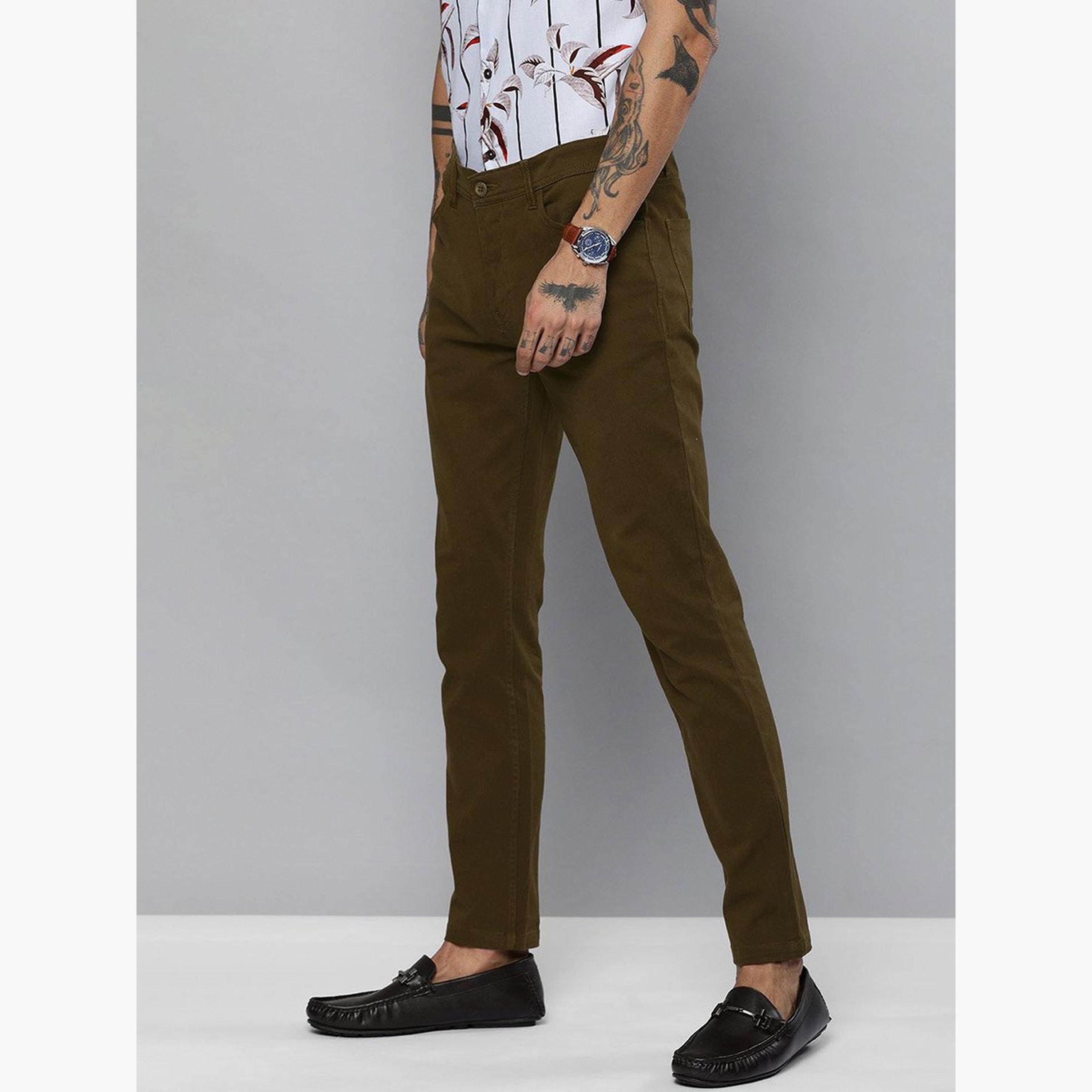 ذا انديان كراج كو × ستايلي - بنطال تشينو للرجال بني اللون متوسط ​​الارتفاع تصميم ضيق-men-clothing-bottoms-trousersandchinos-chinos-image-5