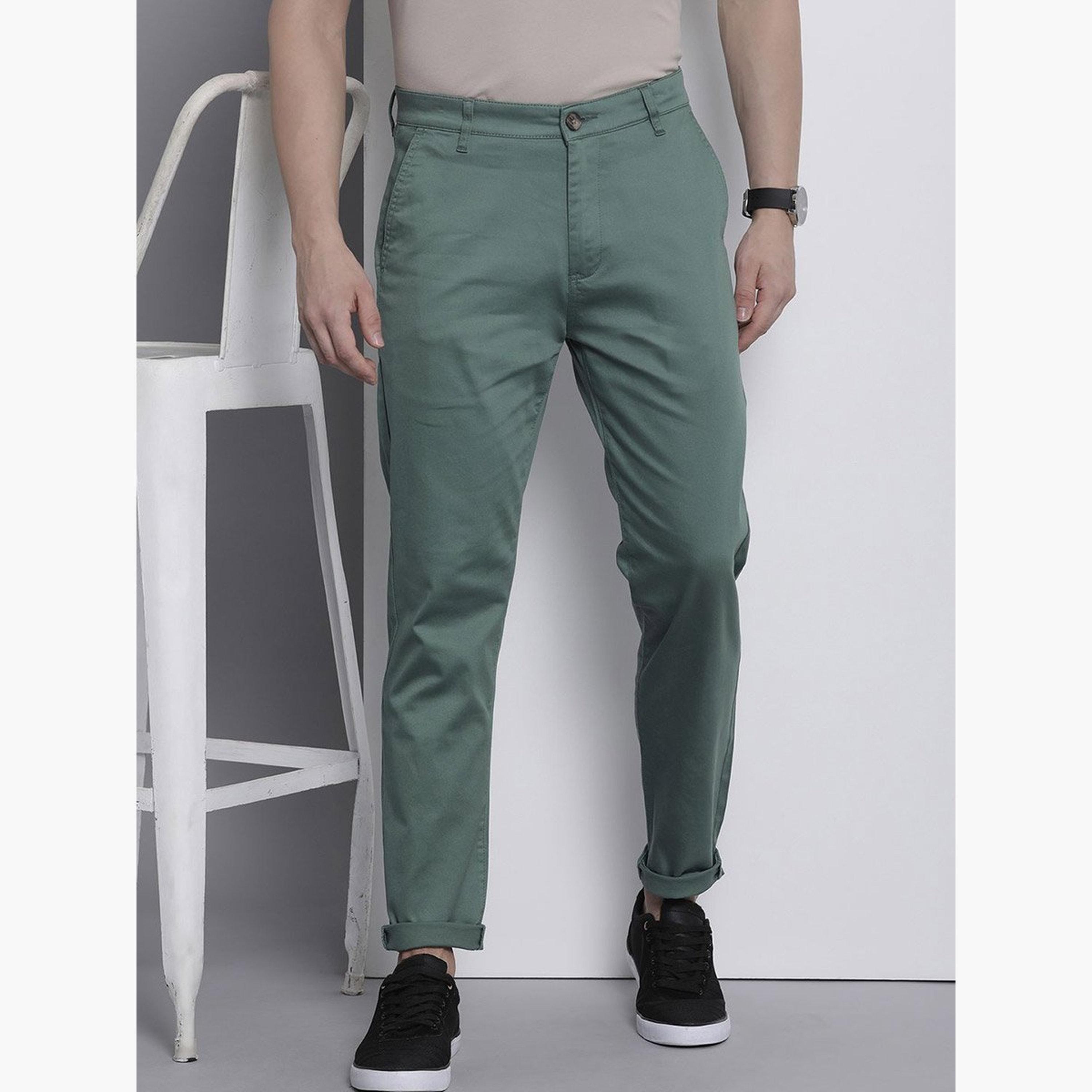 ذا انديان كراج كو × ستايلي - بنطال تشينو للرجال أخضر متوسط ​​الارتفاع تصميم ضيق-men-clothing-bottoms-trousersandchinos-chinos-image-1