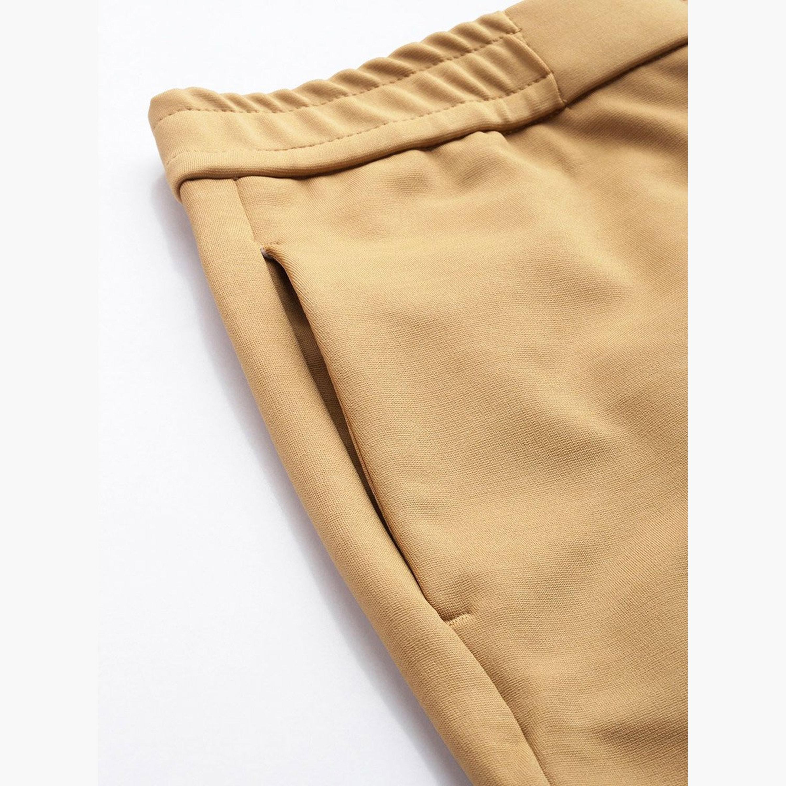 ذا انديان كراج كو × ستايلي - بنطال تشينو للرجال قصّة مريحة باللون البني-men-clothing-bottoms-trousersandchinos-chinos-image-1
