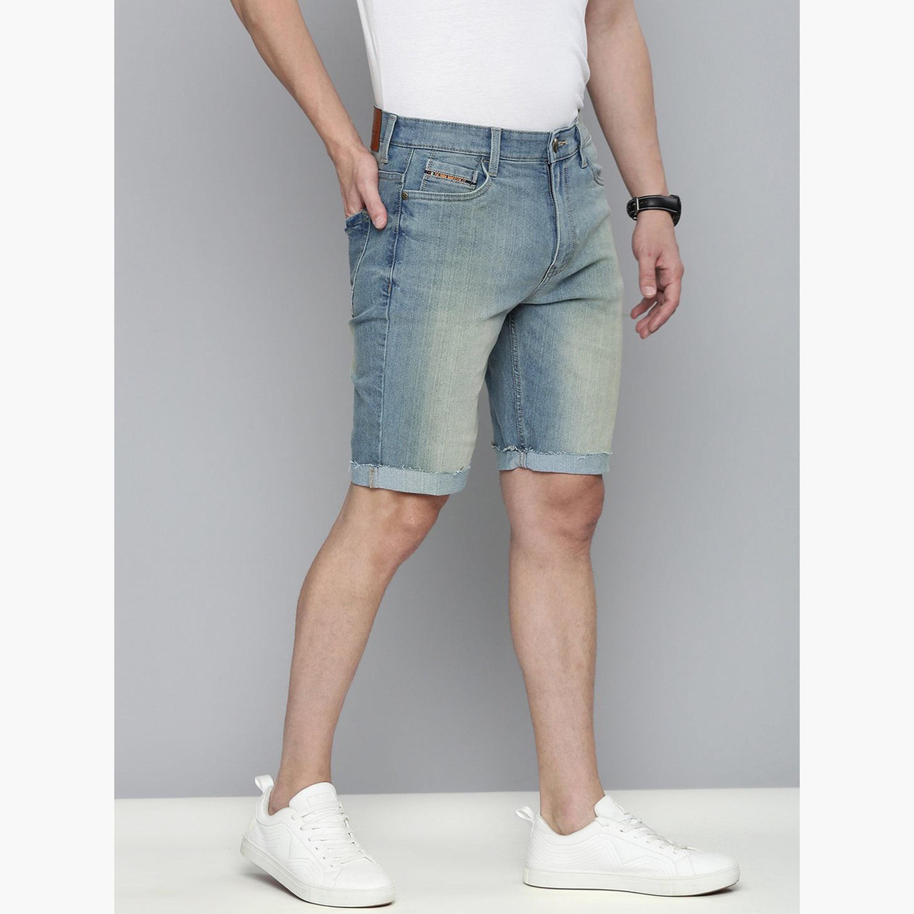 ذا انديان كراج كو × ستايلي - شورت جينز رجالي بلون ممزوج-men-clothing-bottoms-shorts-image-4