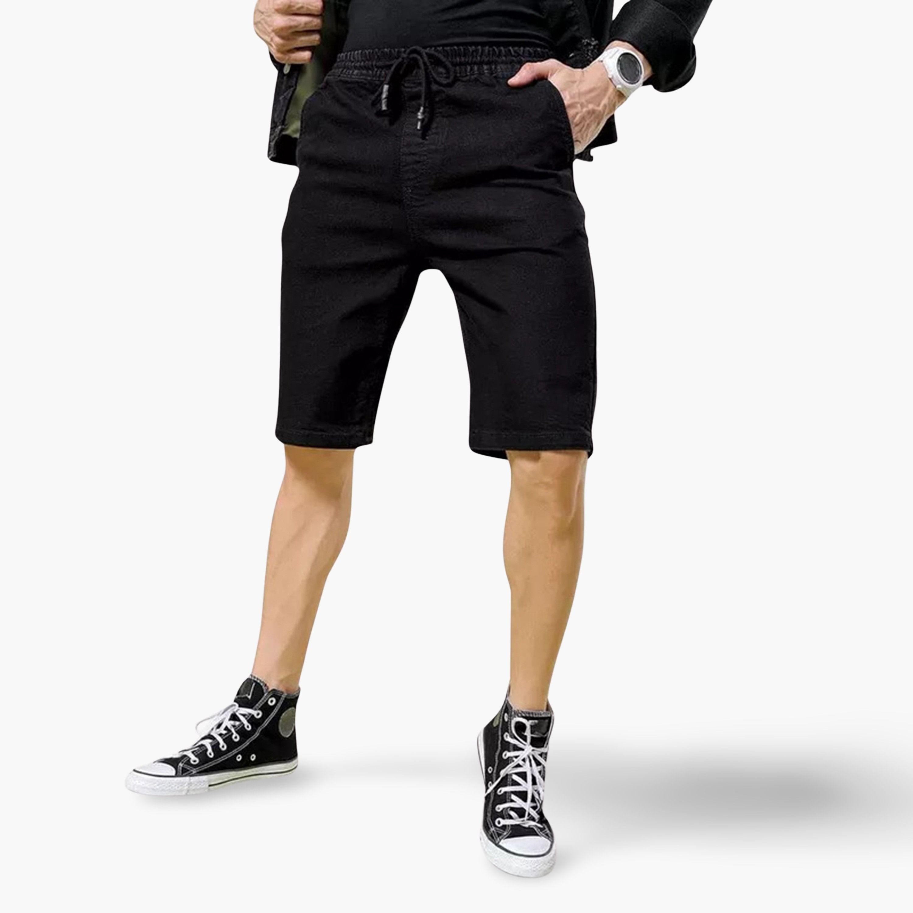 ذا انديان كراج كو × ستايلي - شورت رجالي تصميم نحيف لون أسود-men-clothing-bottoms-shorts-image-1
