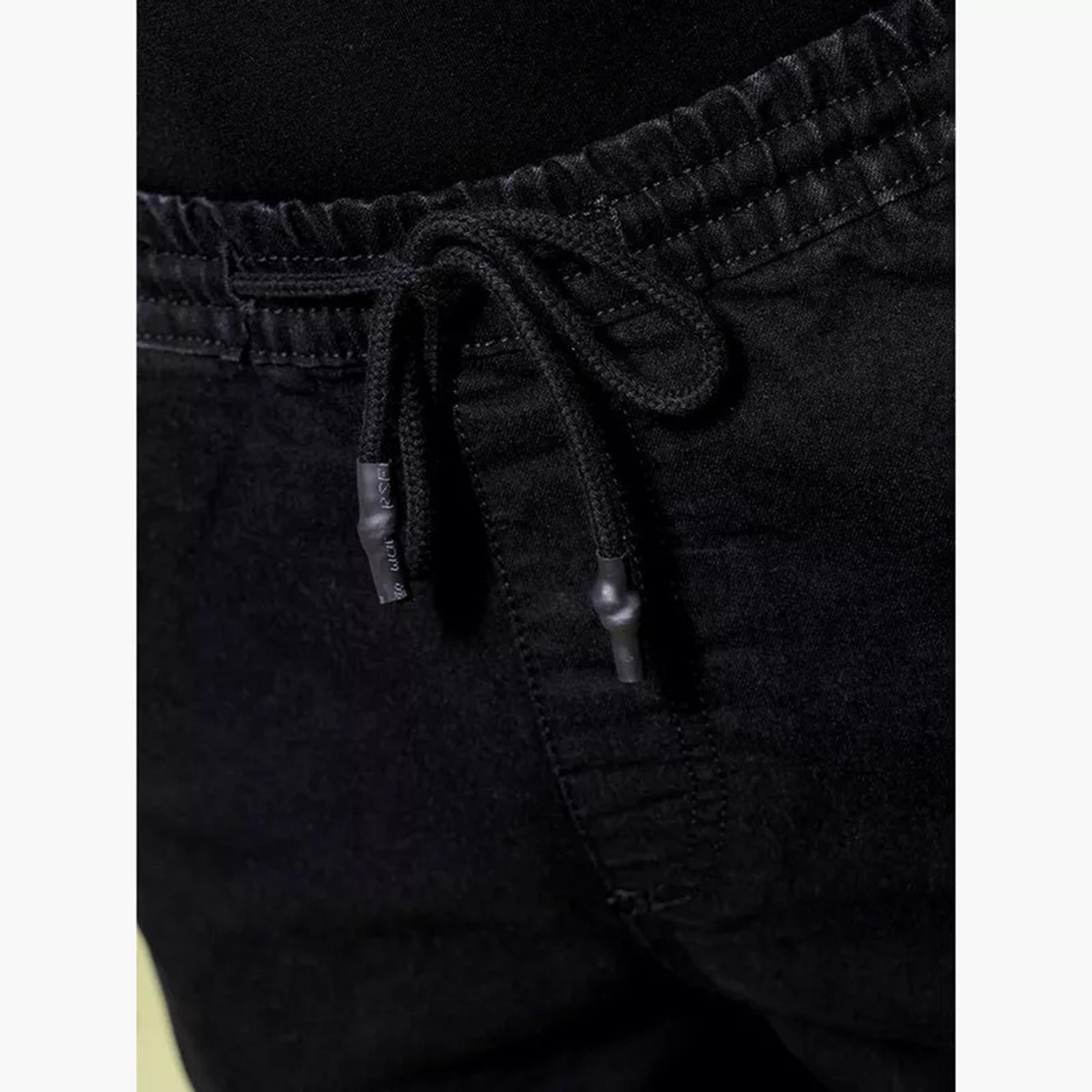 The Indian Garage Co X Styli Men Black Solid Slim Fit Shorts-men-clothing-bottoms-shorts-image-4