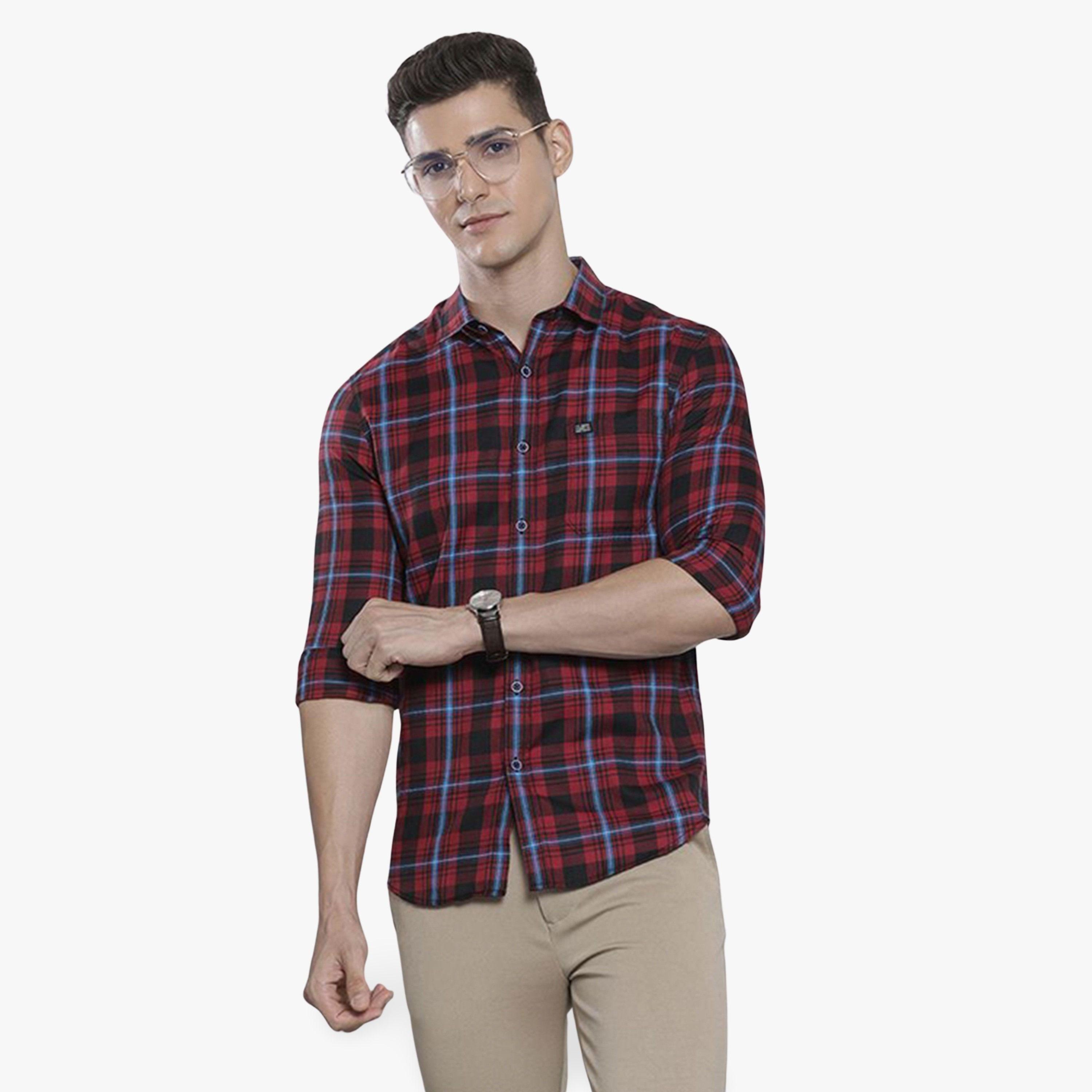 ذا انديان كراج كو × ستايلي - قميص رجالي منقوش ياقة واسعة لون أحمر-men-clothing-shirts-image-1