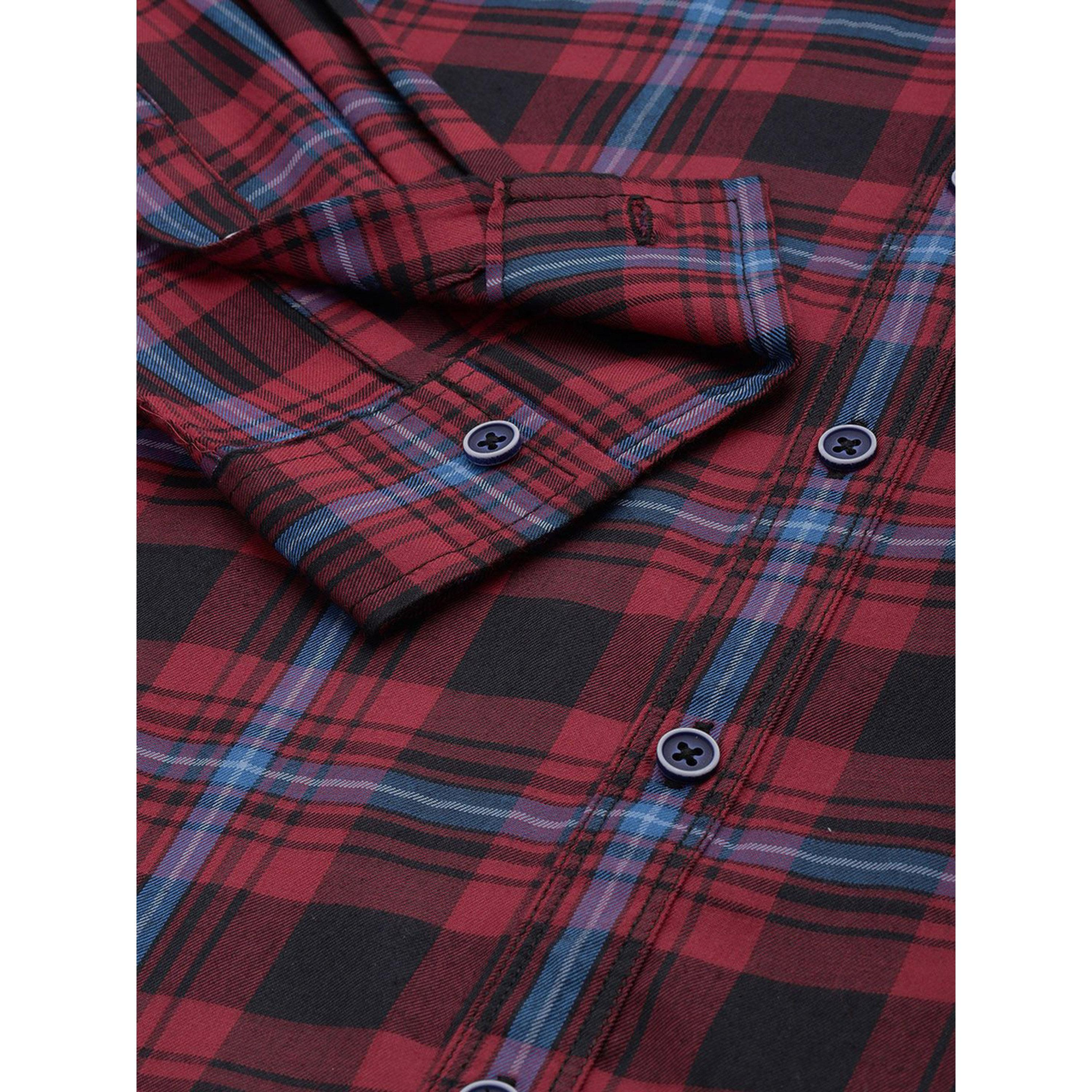 ذا انديان كراج كو × ستايلي - قميص رجالي منقوش ياقة واسعة لون أحمر-men-clothing-shirts-image-3
