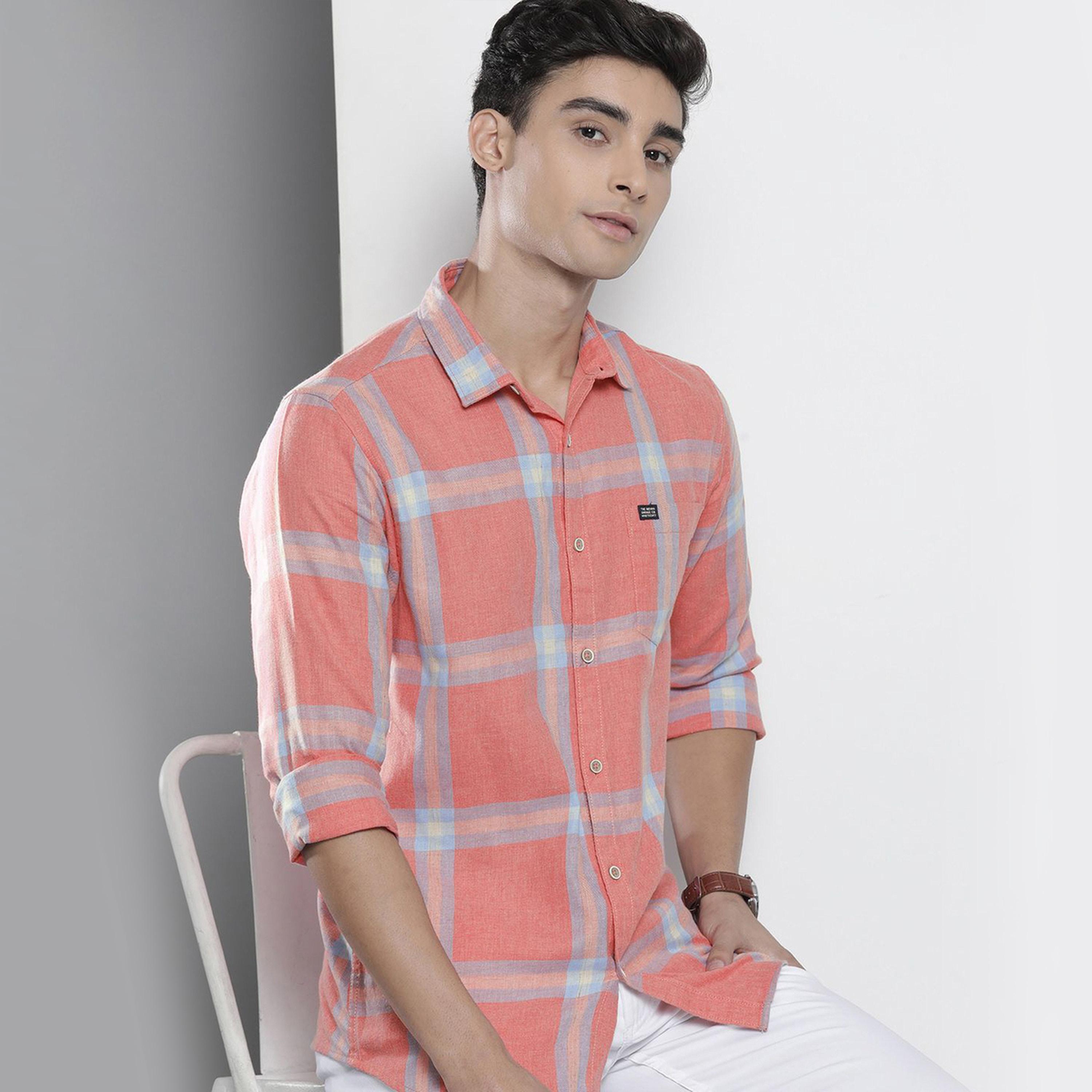 ذا انديان كراج كو × ستايلي - قميص رجالي بطبعة مربعات لون وردي-men-clothing-shirts-image-4