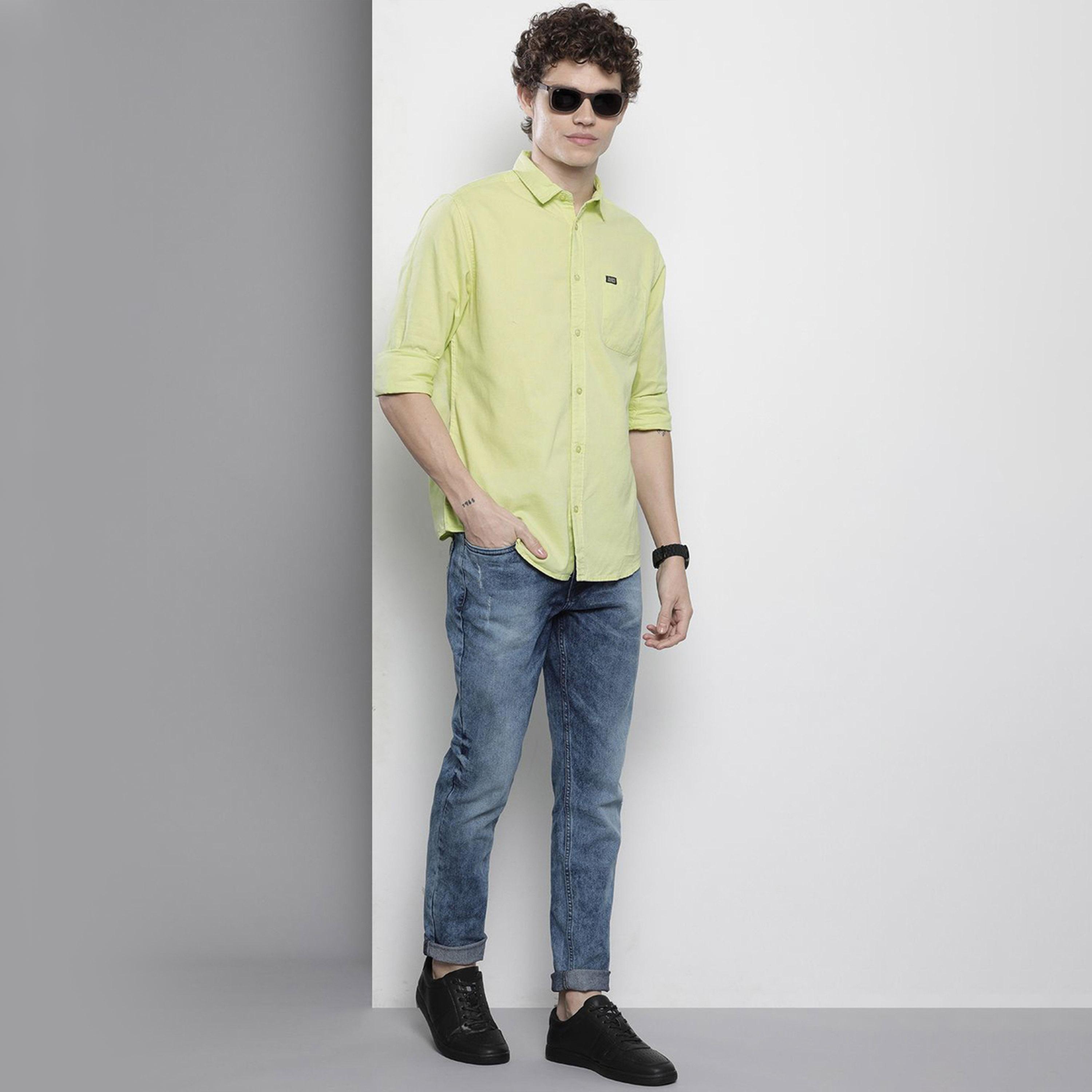 ذا انديان كراج كو × ستايلي - قميص رجالي أخضر سادة بياقة واسعة-men-clothing-shirts-image-2