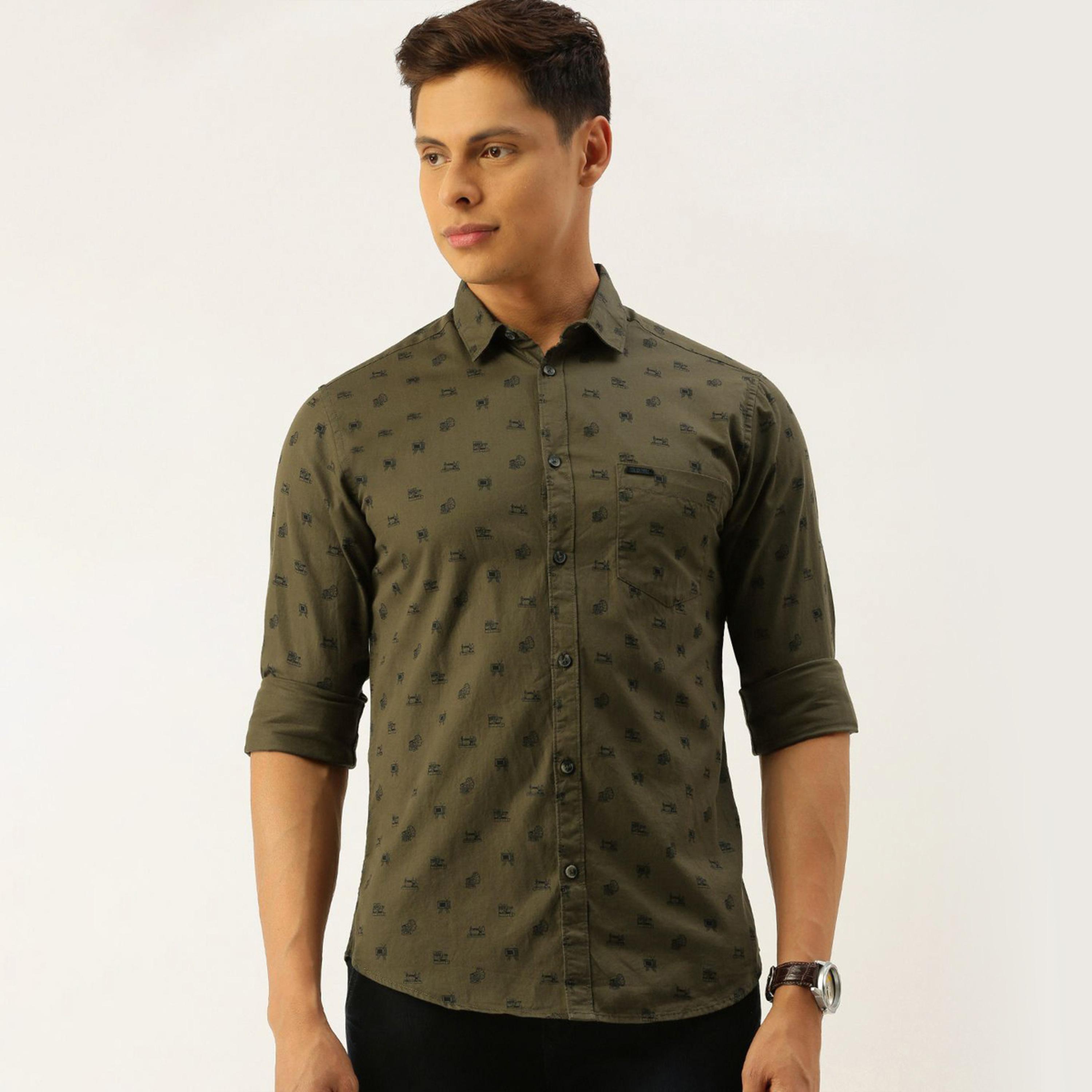 ذا انديان كراج كو × ستايلي - قميص زيتوني ببطبعة غرافيكية تصميم نحيف-men-clothing-shirts-image-1