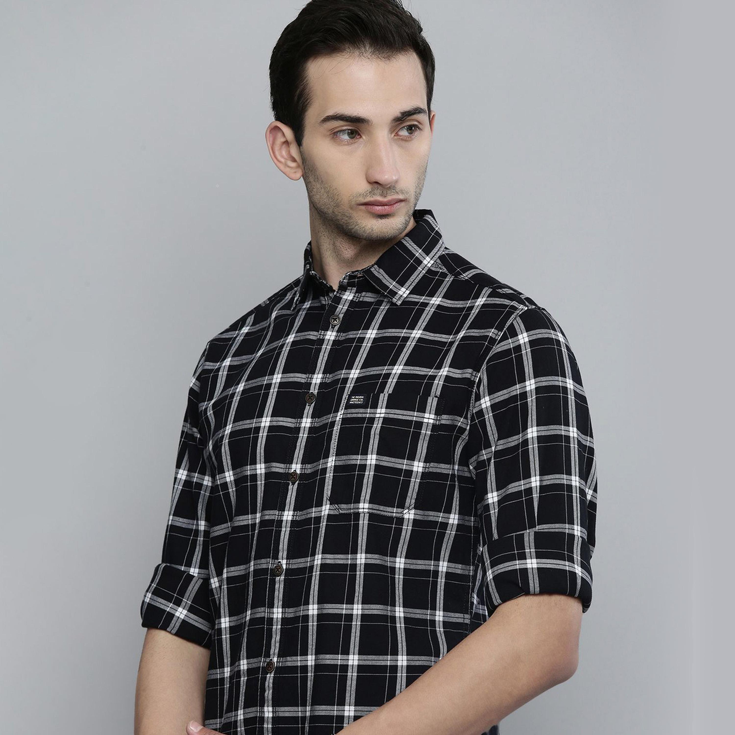 ذا انديان كراج كو × ستايلي - قميص رجالي أسود تصميم نحيف منقوش-men-clothing-shirts-image-5