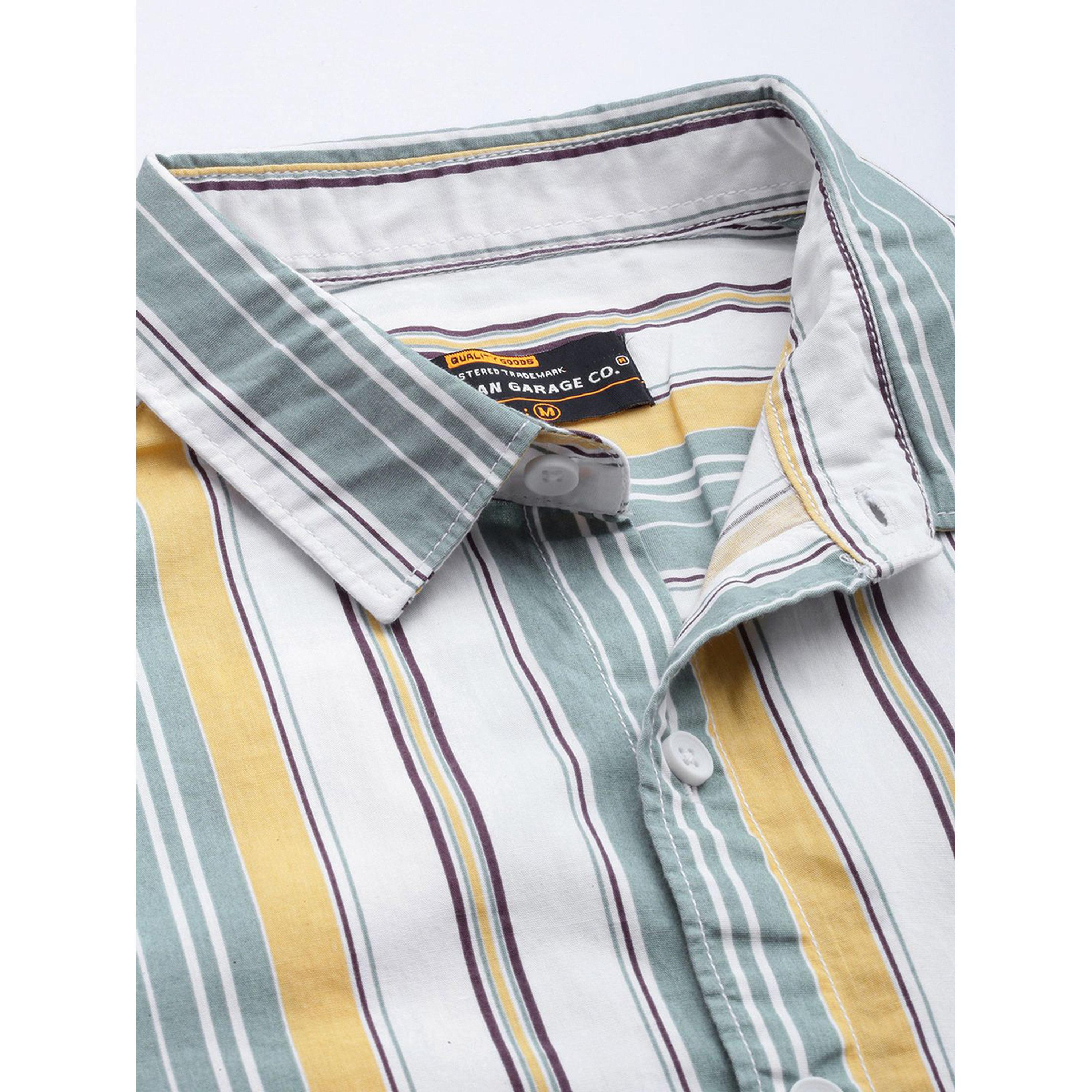ذا انديان كراج كو × ستايلي - قميص رجالي مخطط بأكمام قصيرة لون أبيض-men-clothing-shirts-image-2