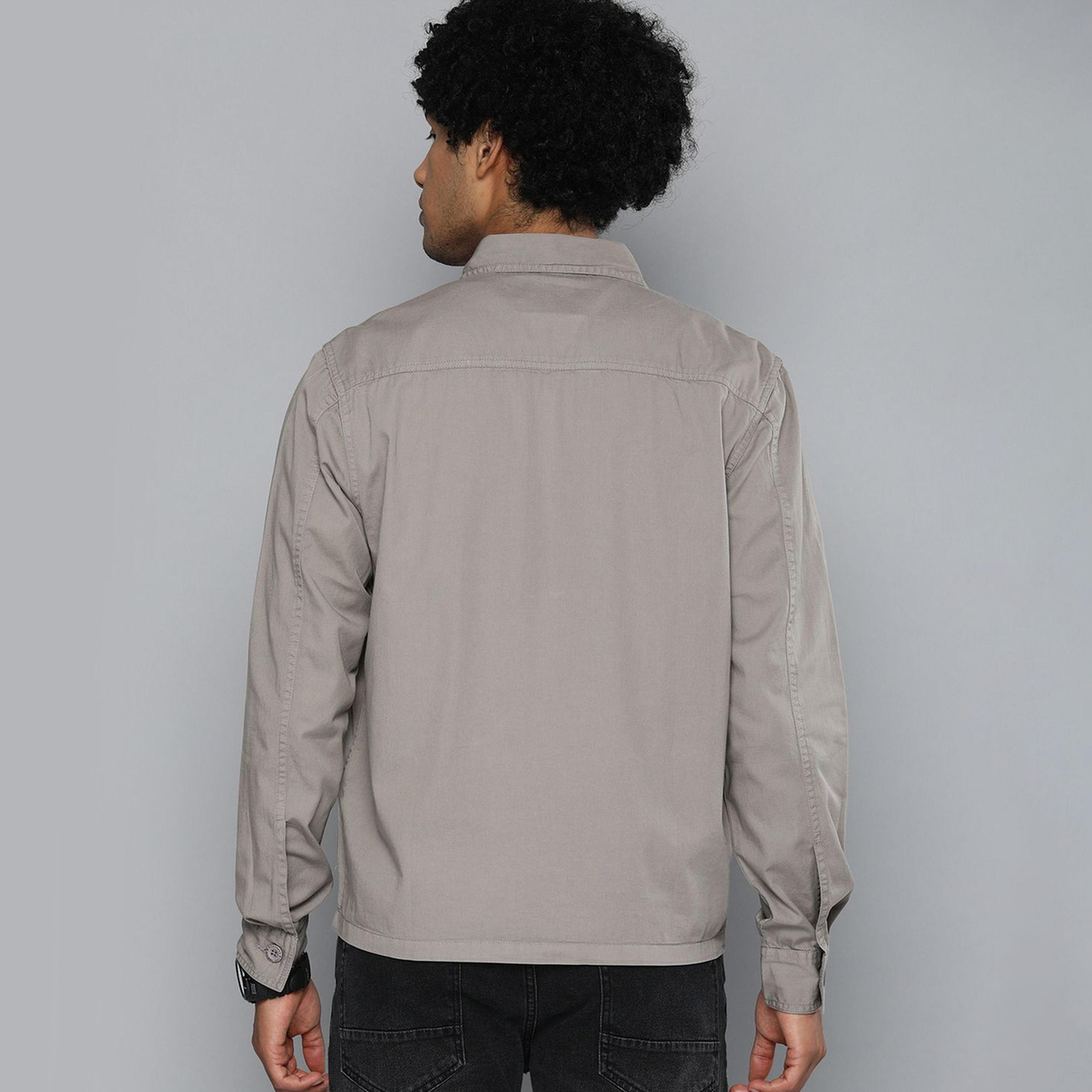 ذا انديان كراج كو × ستايلي - قميص رجالي رمادي سادة مع جيب قابل للطي-men-clothing-shirts-image-4