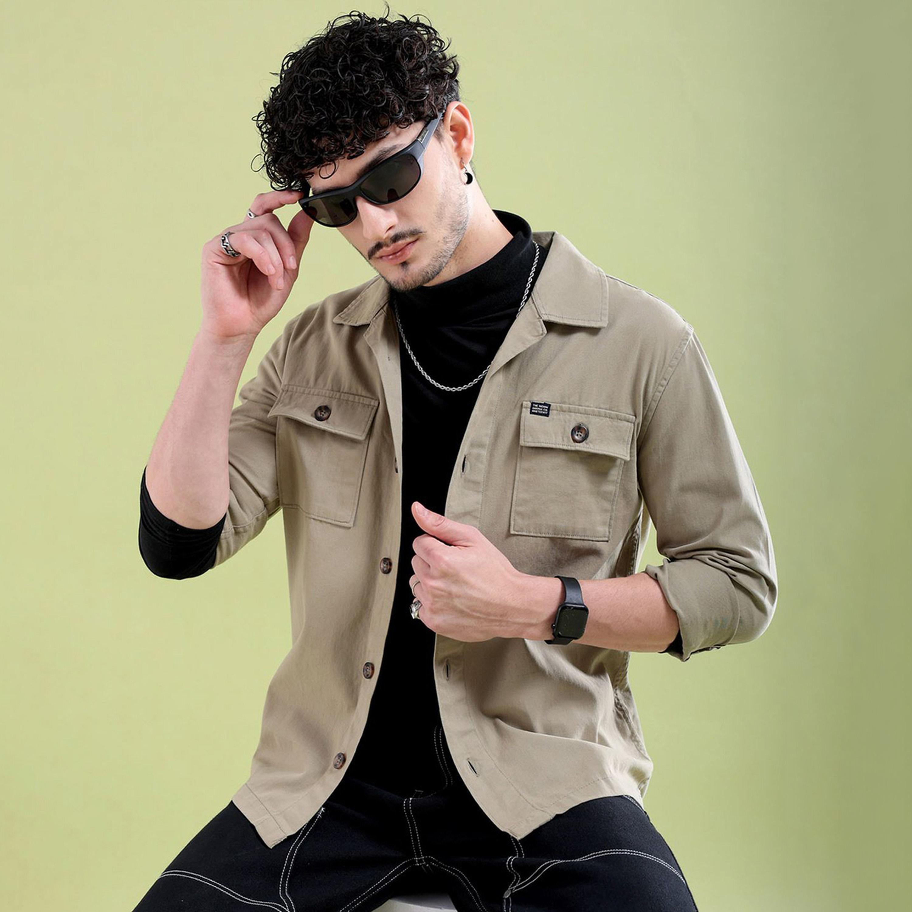 ذا انديان كراج كو × ستايلي - قميص رجالي كاجوال برسومات خلفية لون كاكي-men-clothing-shirts-image-3