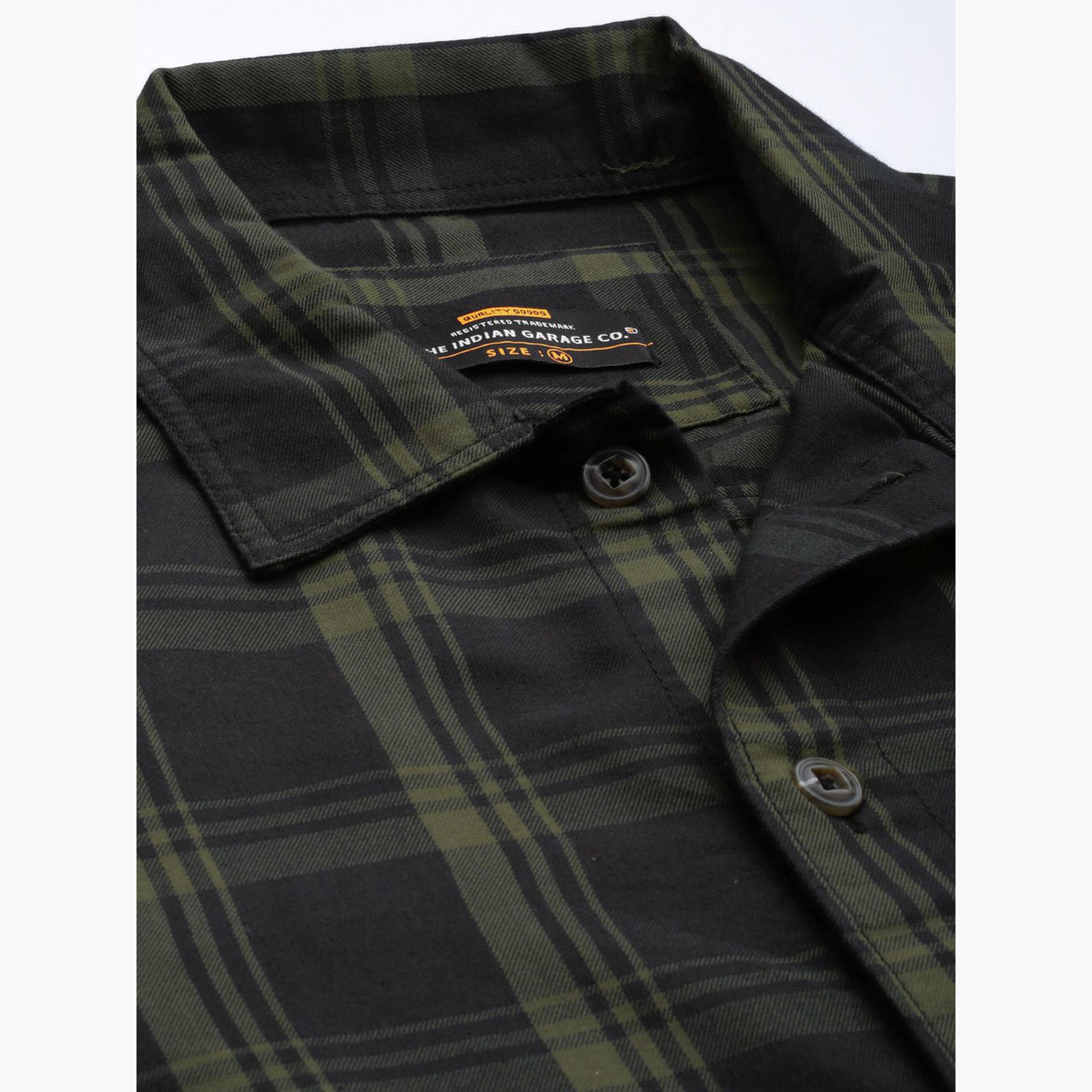 ذا انديان كراج كو × ستايلي - قميص رجالي كاجوال بقصة عادية لون أسود-men-clothing-shirts-image-4