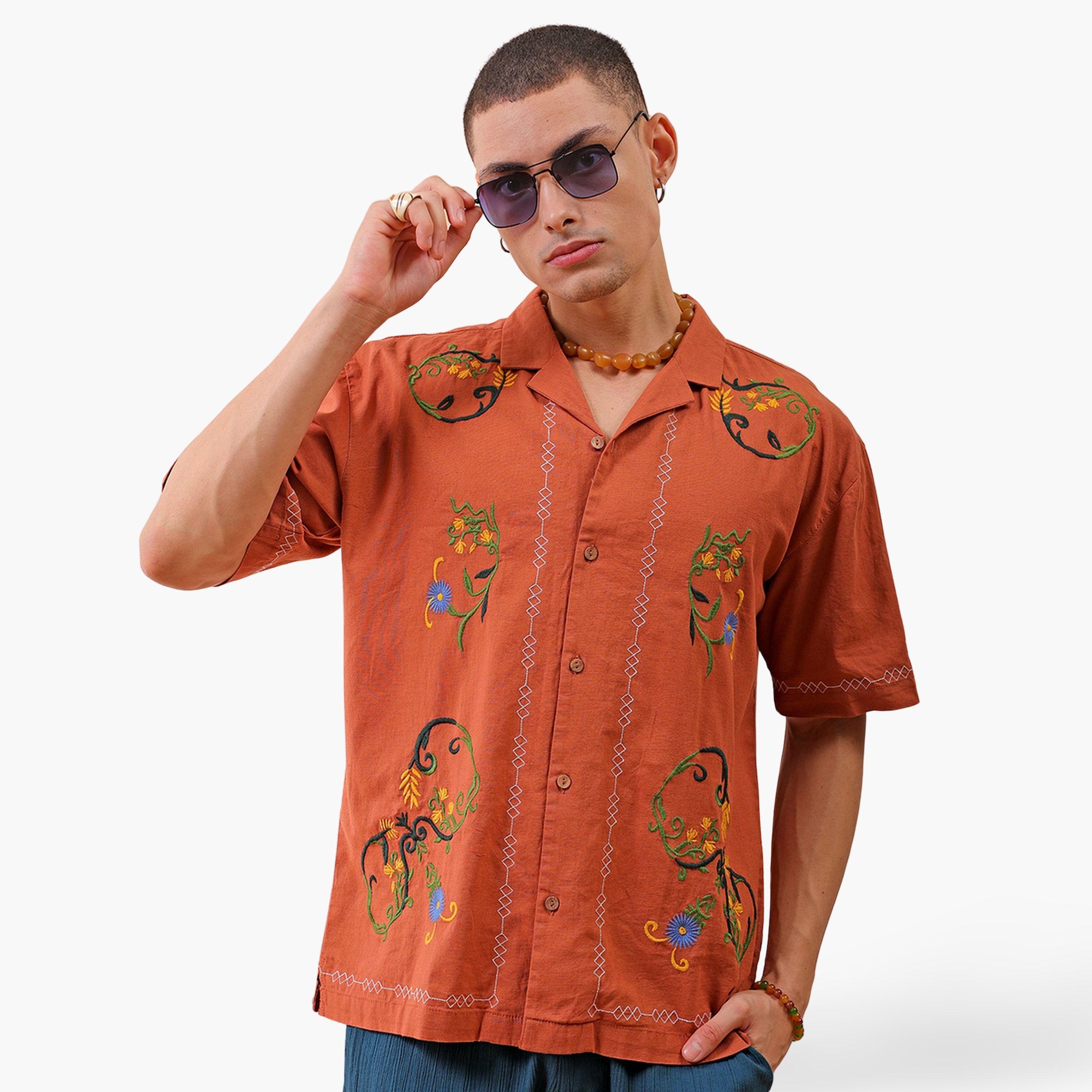 ذا انديان كراج كو × ستايلي - قميص رجالي ياقة مقتوحة مطرزة لون الصدأ-men-clothing-shirts-image-1