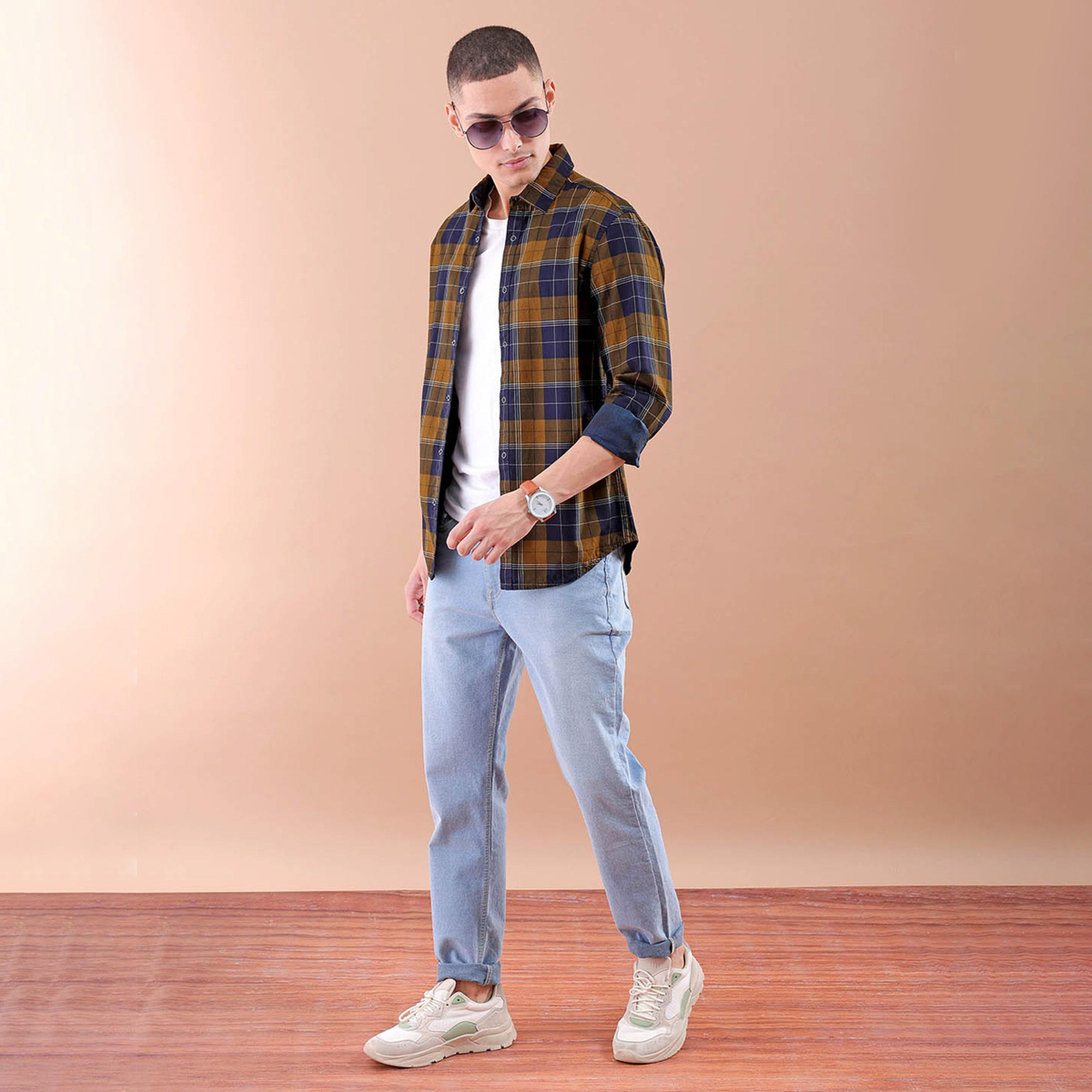 ذا انديان كراج كو × ستايلي - قميص رجالي كاجوال منقوش لون خردلي-men-clothing-shirts-image-2