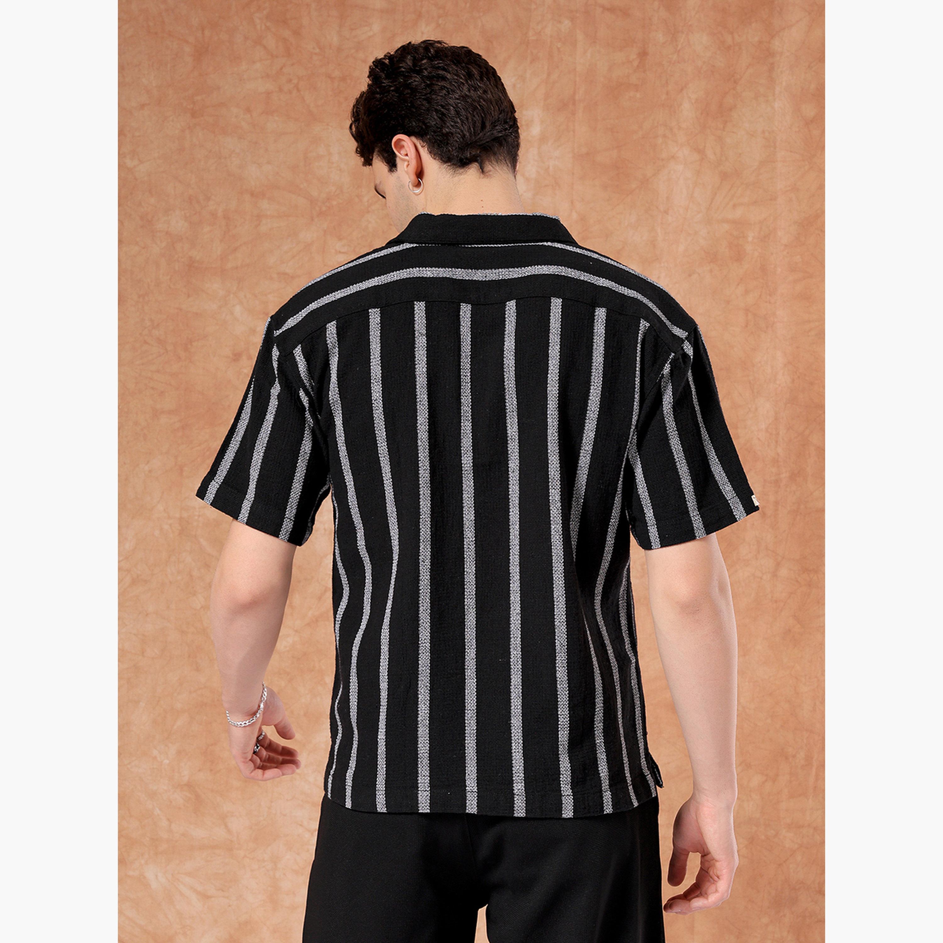 ذا انديان كراج كو × ستايلي - قميص رجالي أسود مخطط بياقة واسعة-men-clothing-shirts-image-4