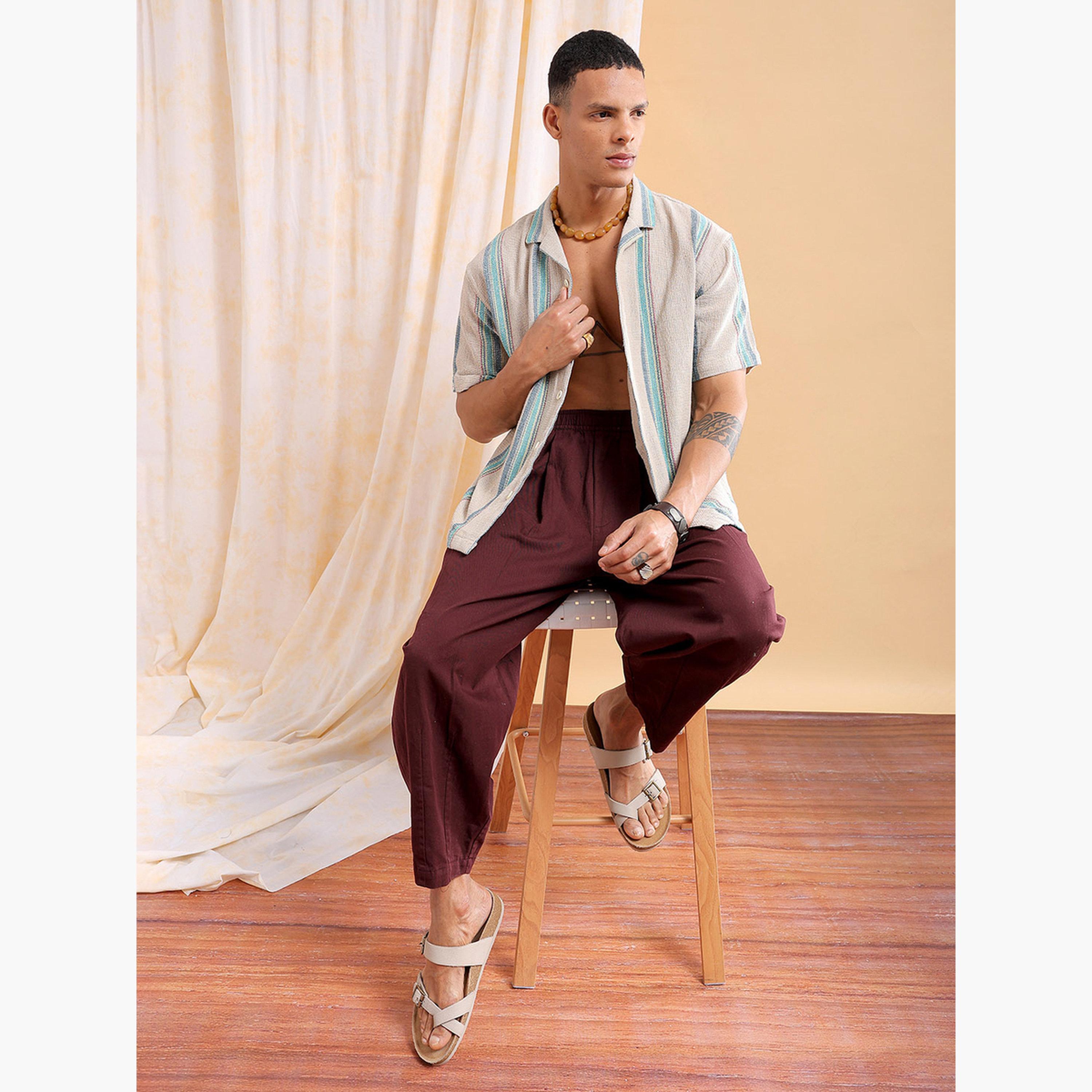 ذا انديان كراج كو × ستايلي - قميص رجالي مخطط بياقة مفتوحة لون بيج-men-clothing-shirts-image-2