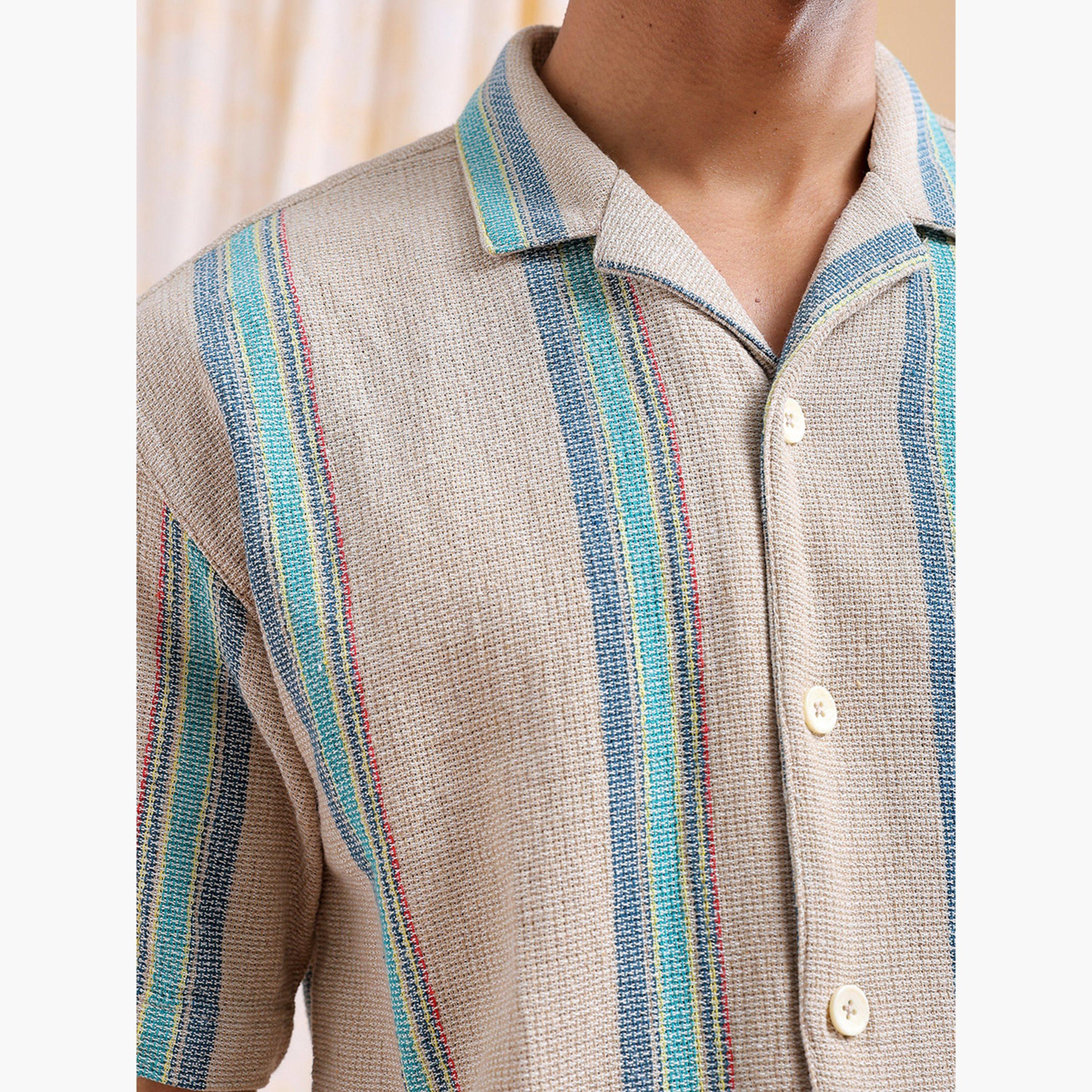 ذا انديان كراج كو × ستايلي - قميص رجالي مخطط بياقة مفتوحة لون بيج-men-clothing-shirts-image-5