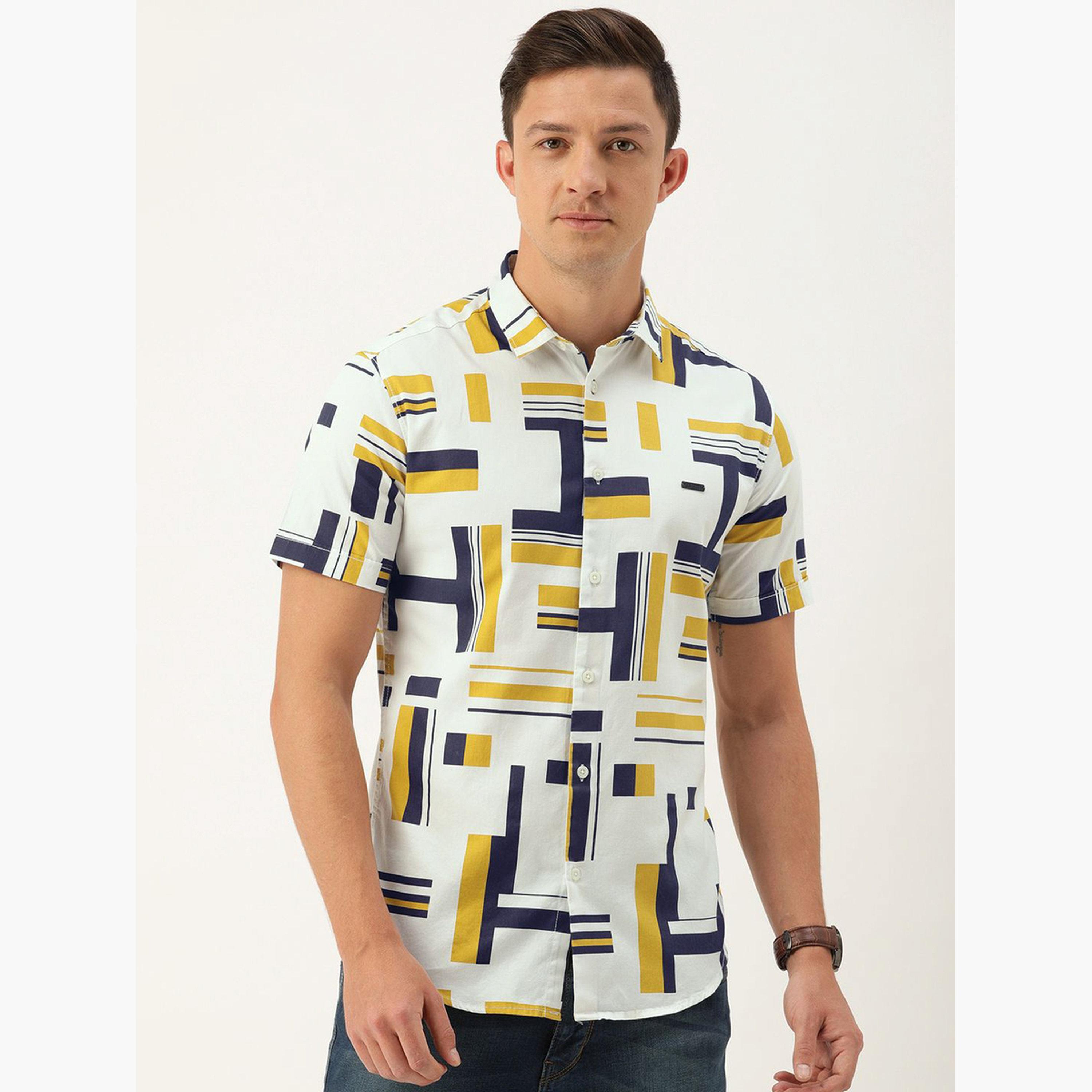 ذا انديان كراج كو × ستايلي - قميص رجالي كاجوال ببطبعة واضحة لون أبيض-men-clothing-shirts-image-1
