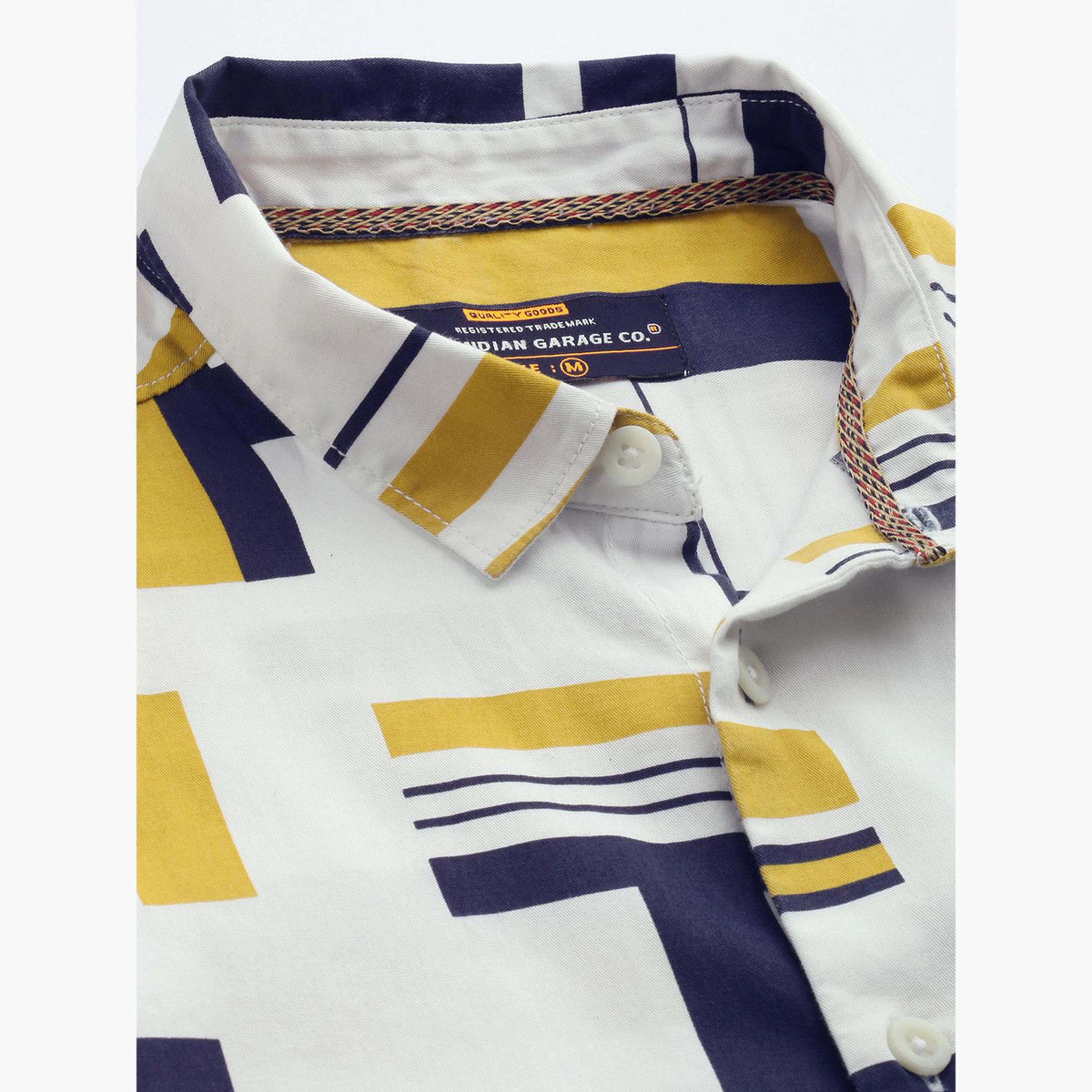ذا انديان كراج كو × ستايلي - قميص رجالي كاجوال ببطبعة واضحة لون أبيض-men-clothing-shirts-image-4