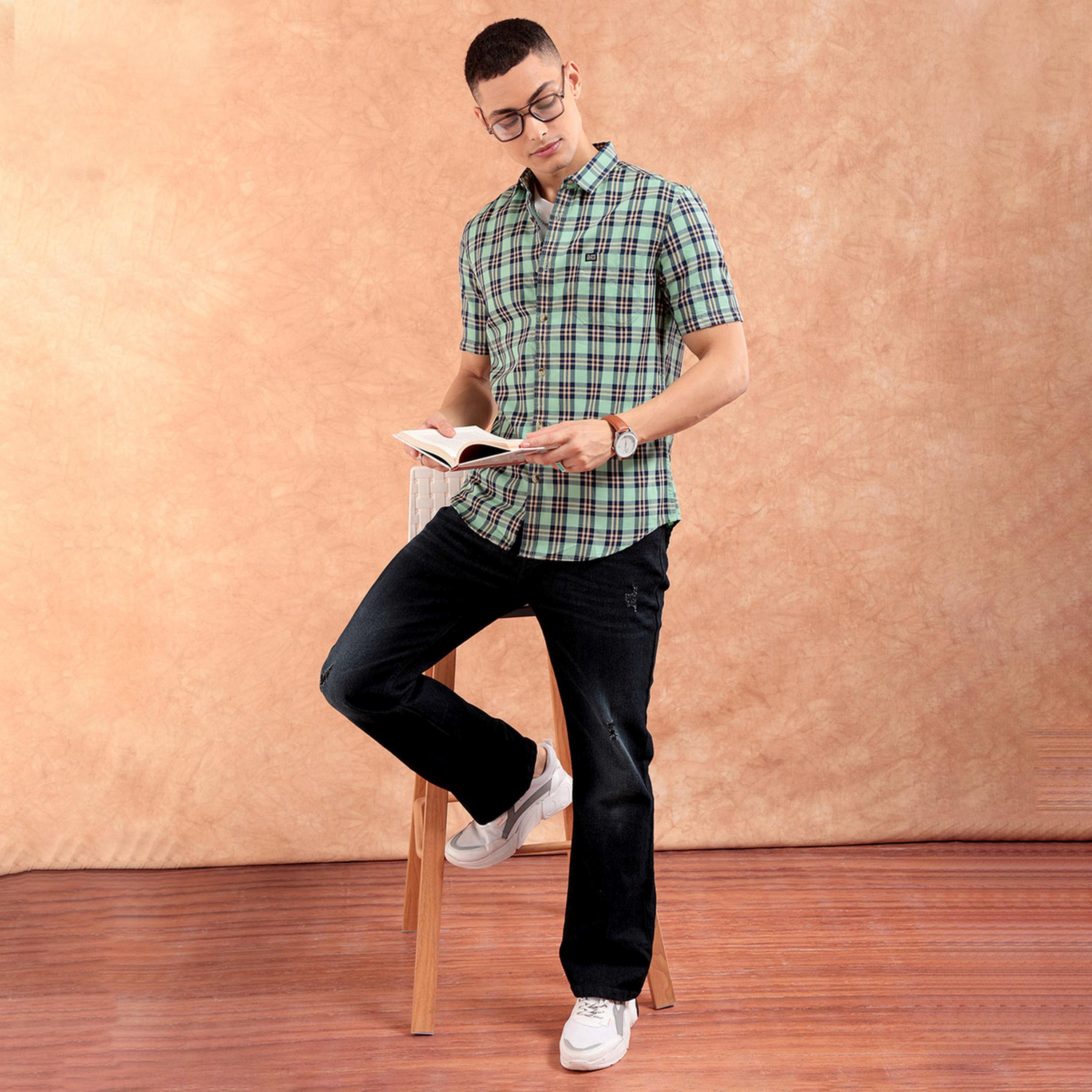 ذا انديان كراج كو × ستايلي - قميص رجالي تصميم نحيف كاجوال طبغطيعة مربعات لون أخضر-men-clothing-shirts-image-2