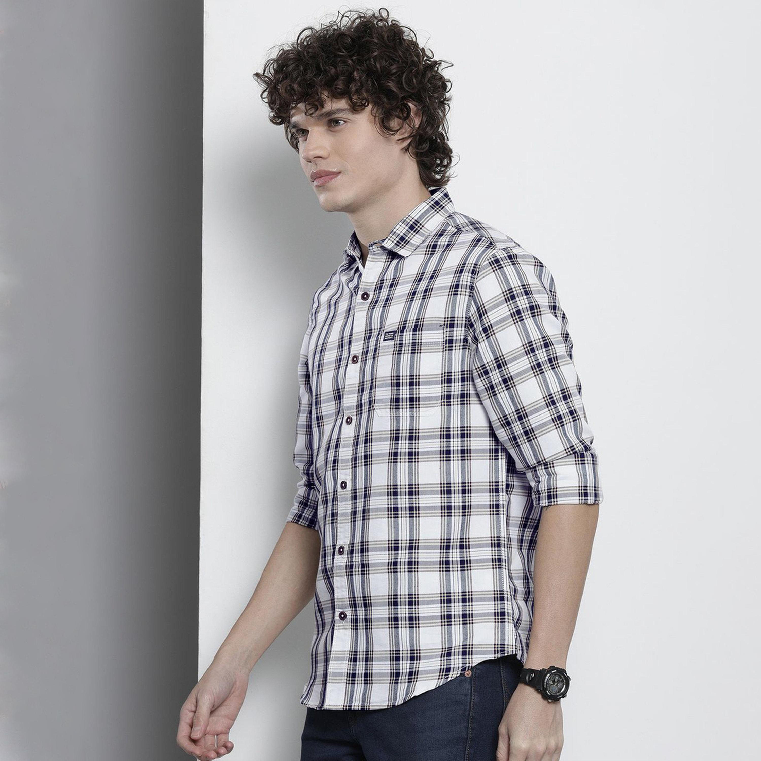 ذا انديان كراج كو × ستايلي - قميص رجالي منقوش لون أبيض-men-clothing-shirts-image-1