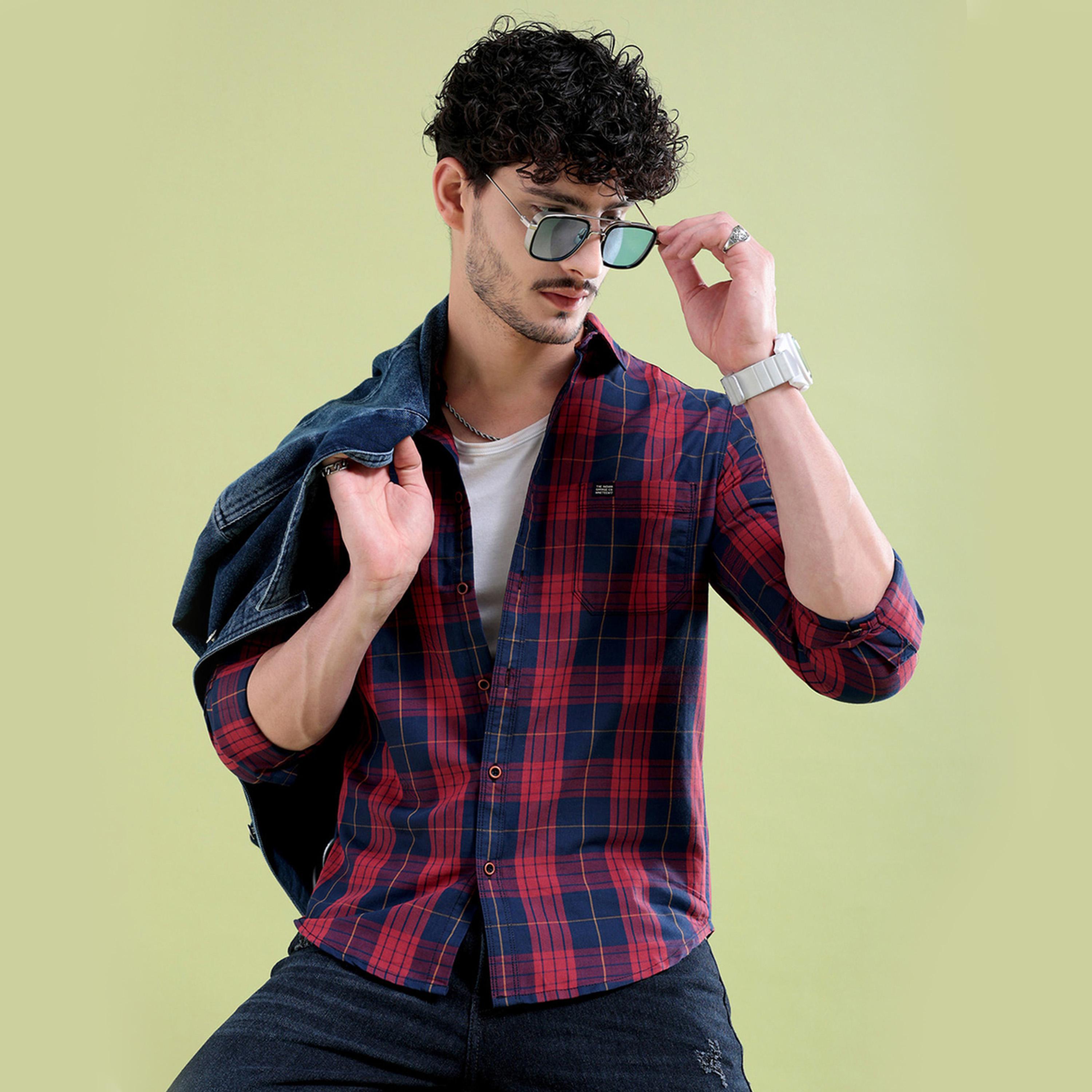 ذا انديان كراج كو × ستايلي - قميص رجالي بطبعة مربعات لون ازرق بحري-men-clothing-shirts-image-3