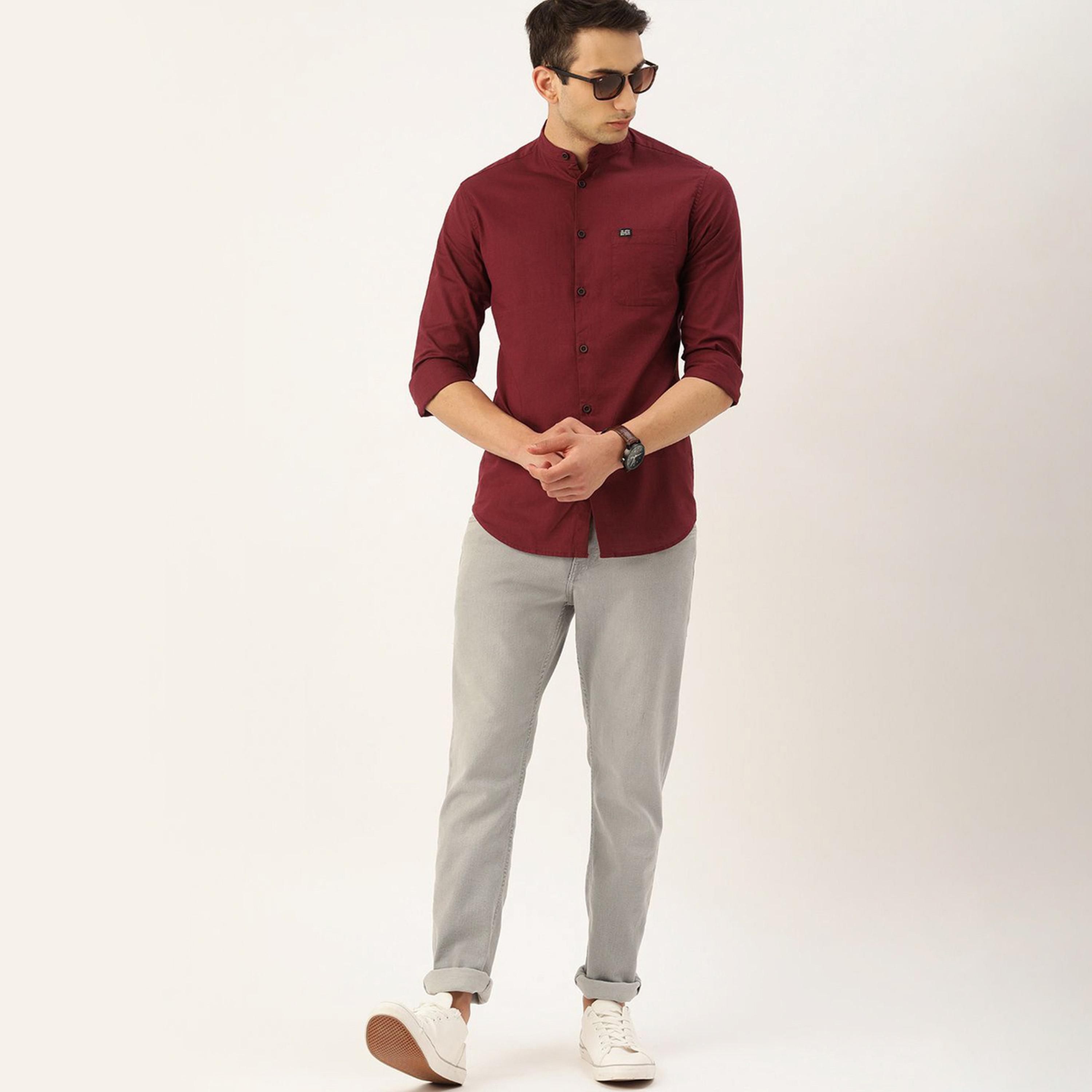 ذا انديان كراج كو × ستايلي - قميص رجالي تصميم نحيف بياقة ماندرين لون مارون-men-clothing-shirts-image-2