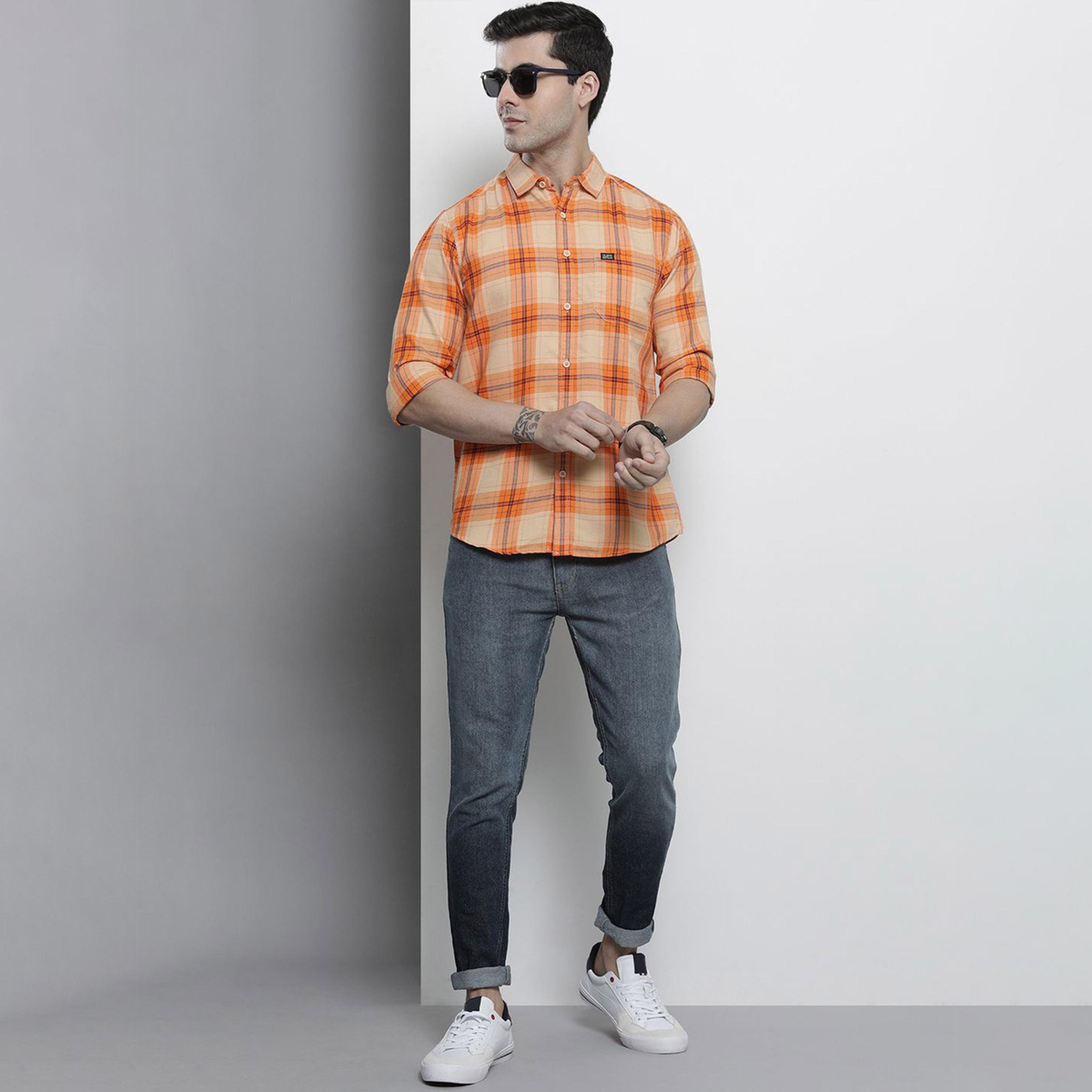 ذا انديان كراج كو × ستايلي - قميص رجالي منقوش كاجوال لون برتقالي-men-clothing-shirts-image-2