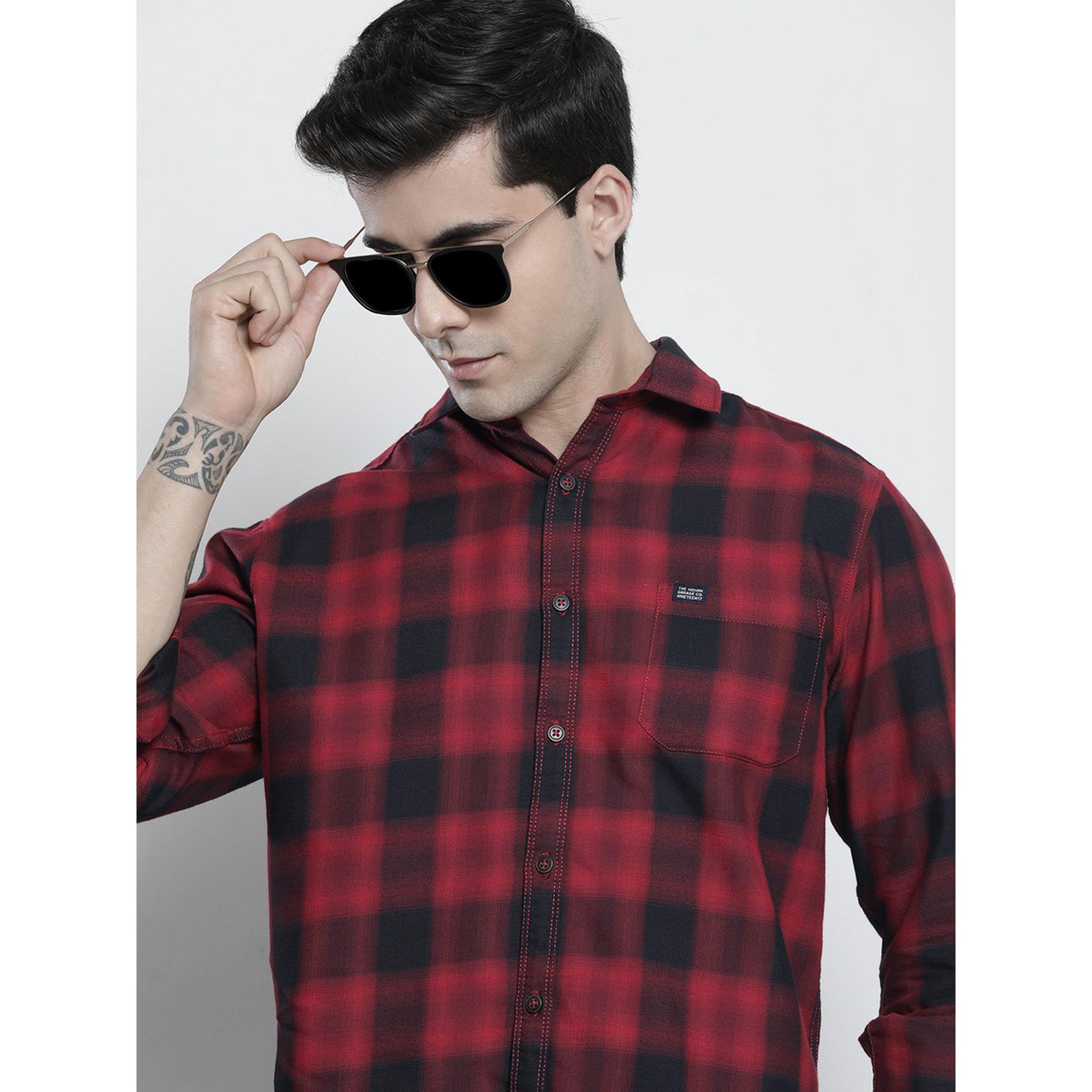 ذا انديان كراج كو × ستايلي - قميص رجالي كاجوال منقوش لون أحمر-men-clothing-shirts-image-2
