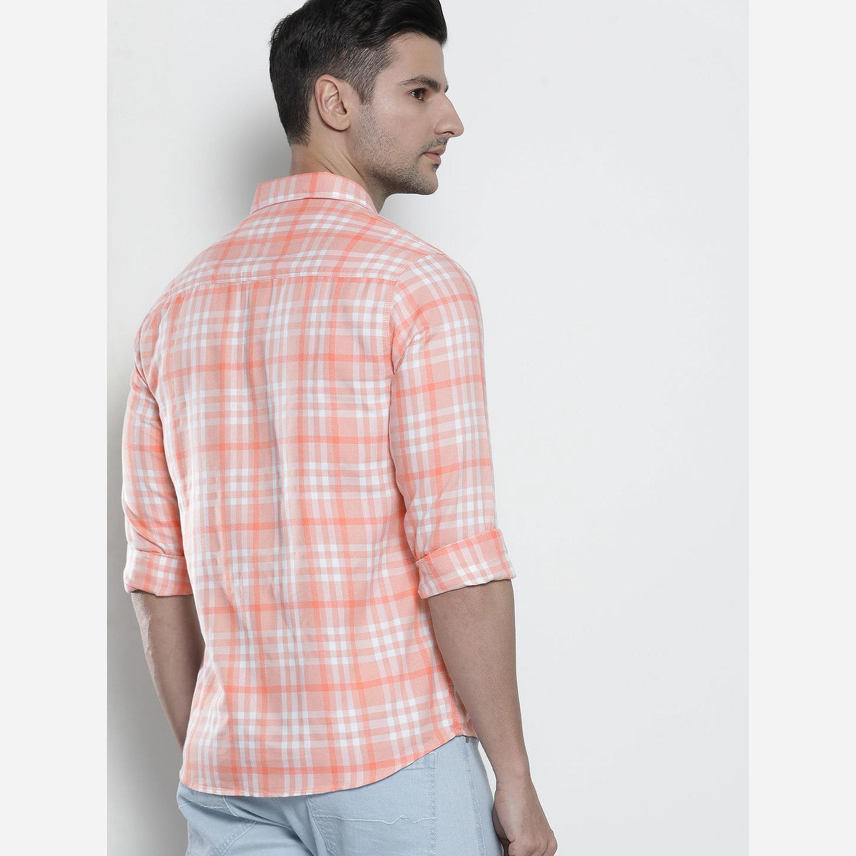 ذا انديان كراج كو × ستايلي - قميص رجالي لون وردي طبعة مربعات كاجوال-men-clothing-shirts-image-3