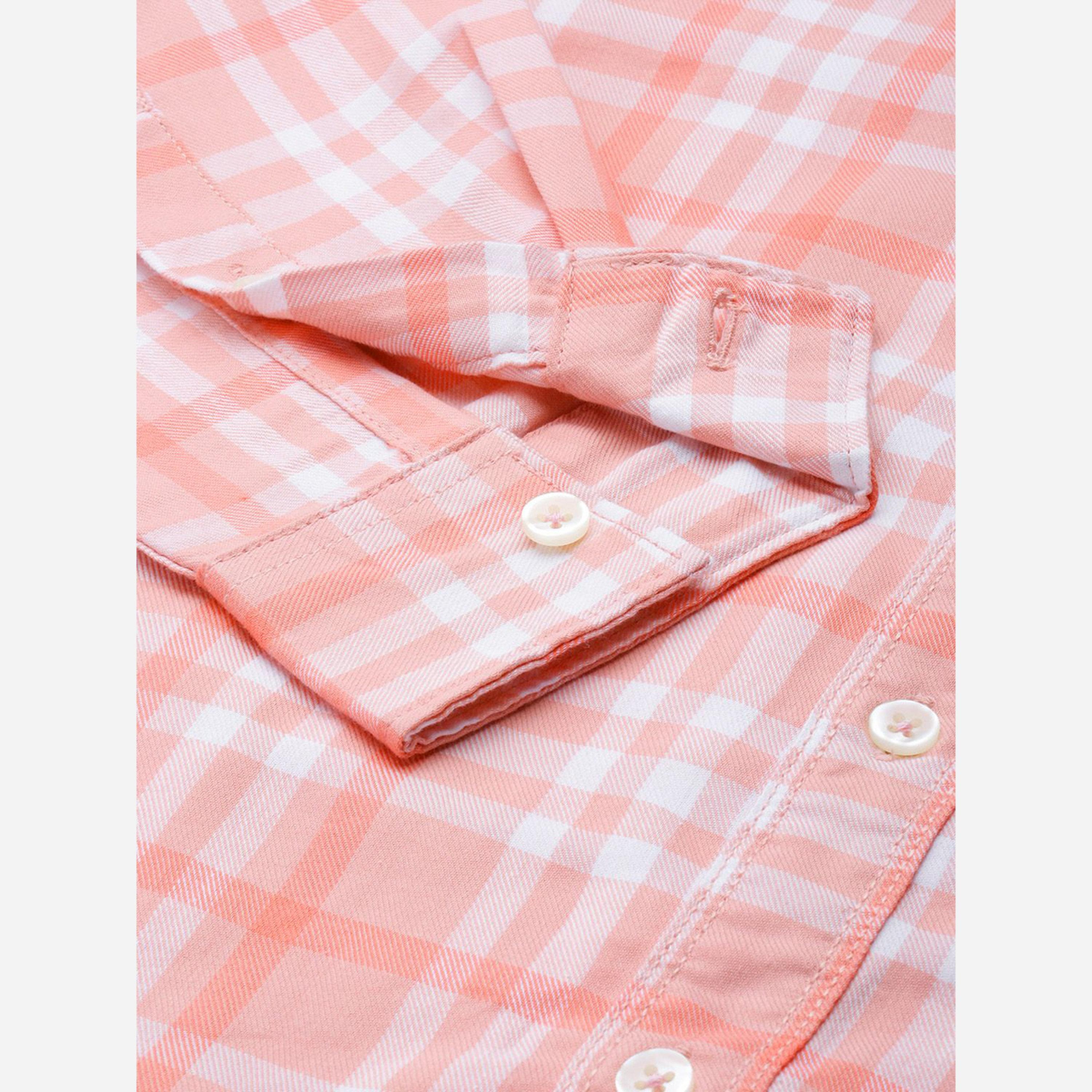 ذا انديان كراج كو × ستايلي - قميص رجالي لون وردي طبعة مربعات كاجوال-men-clothing-shirts-image-4