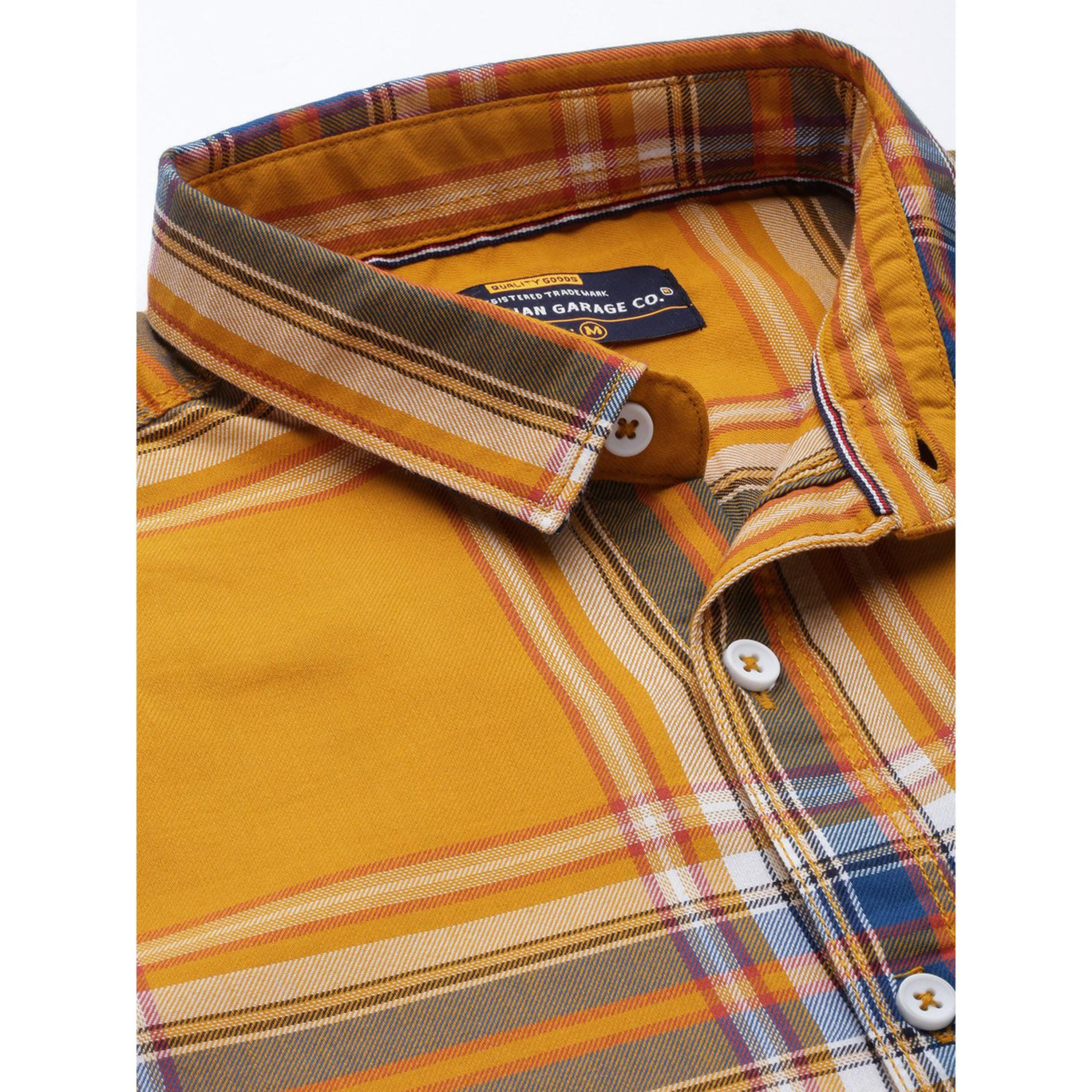 ذا انديان كراج كو × ستايلي - قميص رجالي منقوش بقصّة عادية بلون الخردل-men-clothing-shirts-image-5