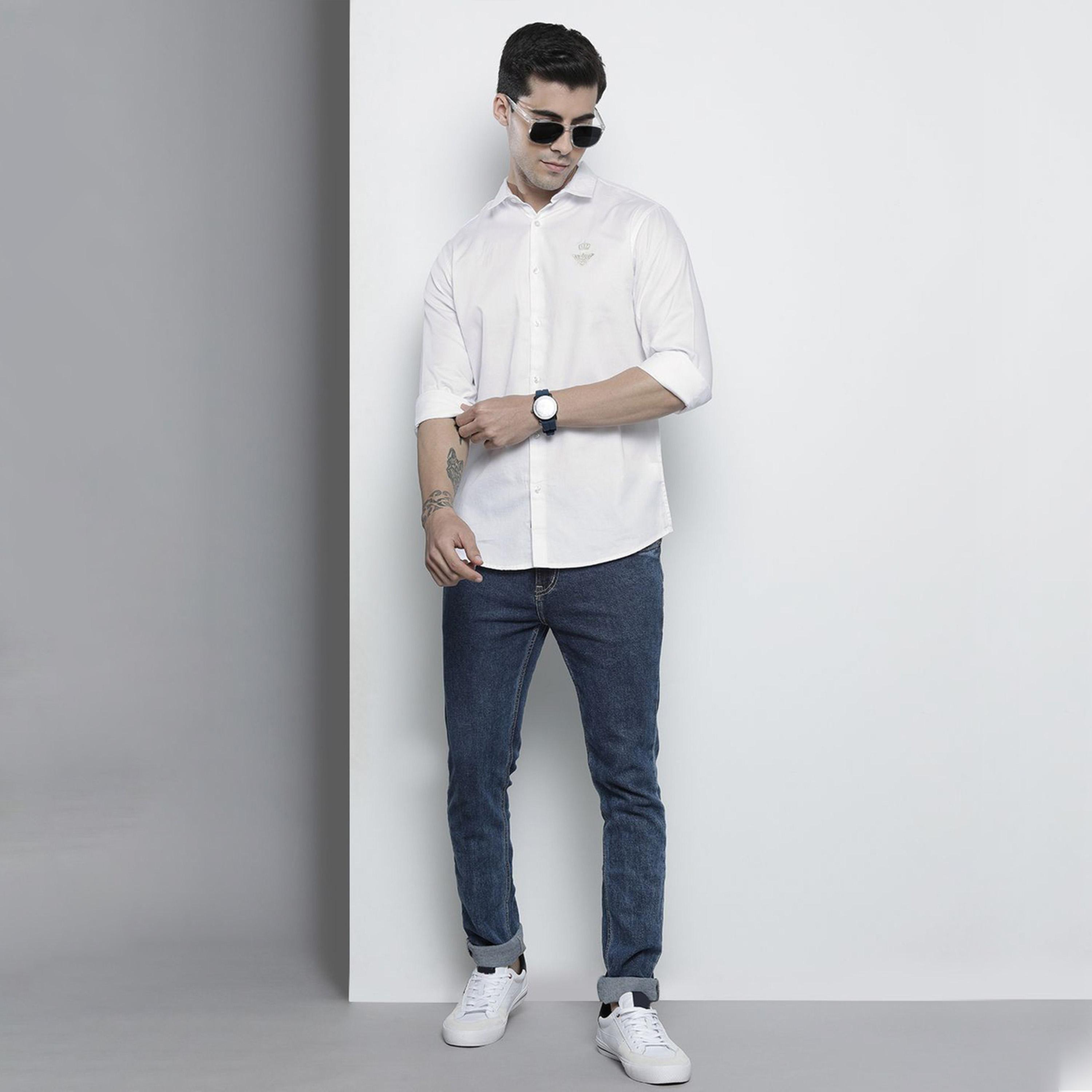 ذا انديان كراج كو × ستايلي - قميص رجالي أبيض سادة بقصّة عادية-men-clothing-shirts-image-2