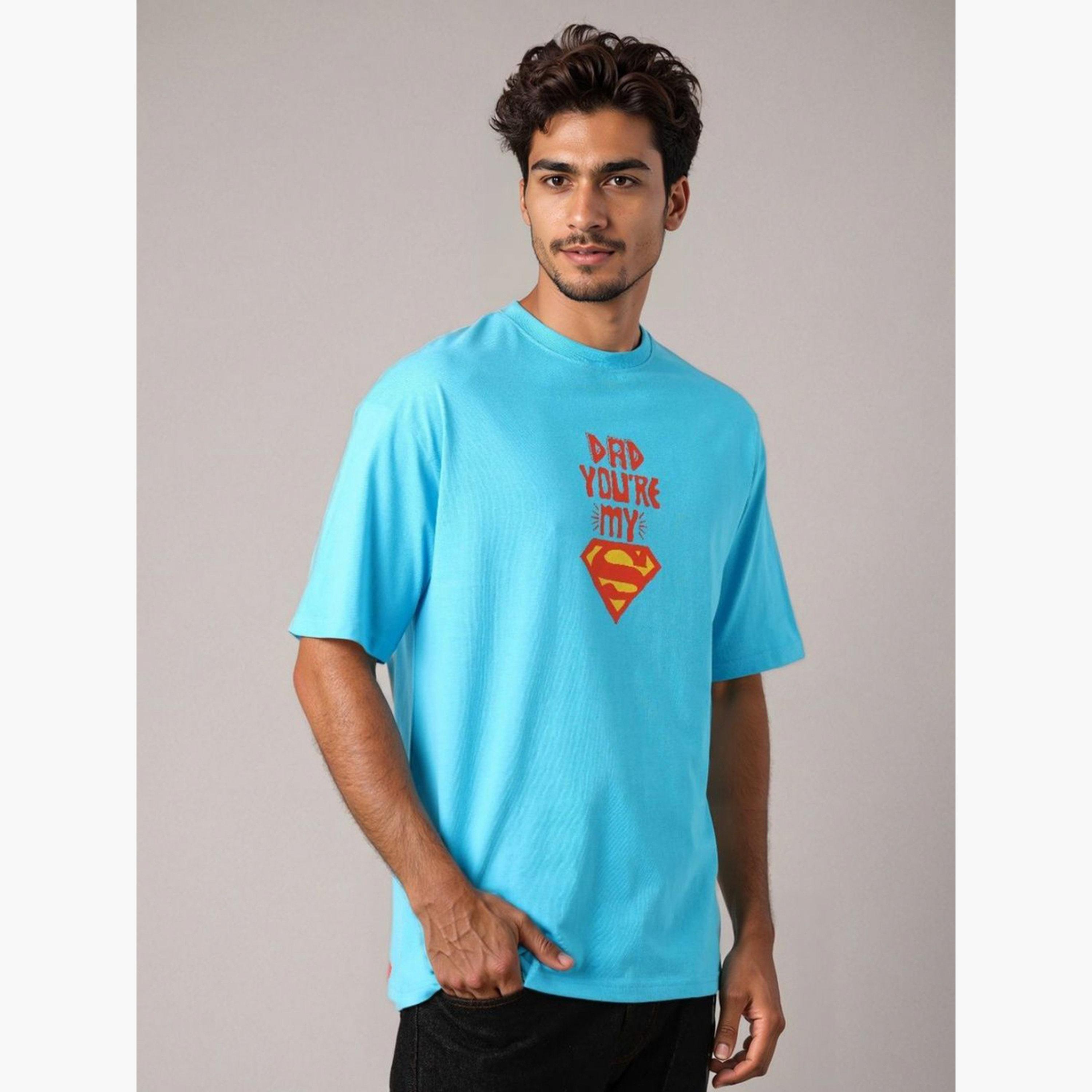 ذا انديان كراج كو × ستايلي - تي شيرت رجالي أزرق بقصّة مربعة ورسومات غرافيكية-men-clothing-tshirtsandpolos-tshirts-image-4