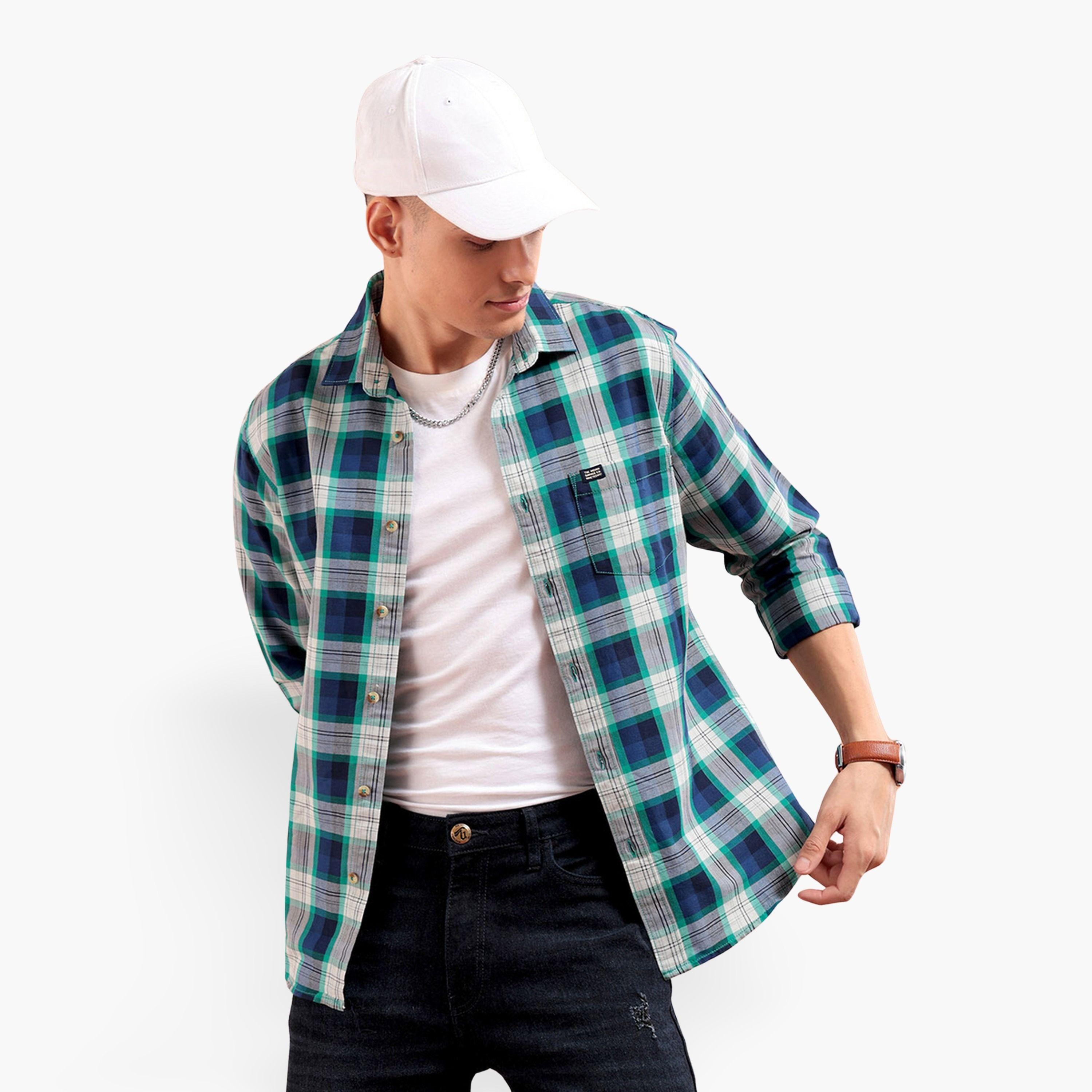 ذا انديان كراج كو × ستايلي - قميص رجالي كاجوال ضيق منقوش لون أخضر-men-clothing-shirts-image-1