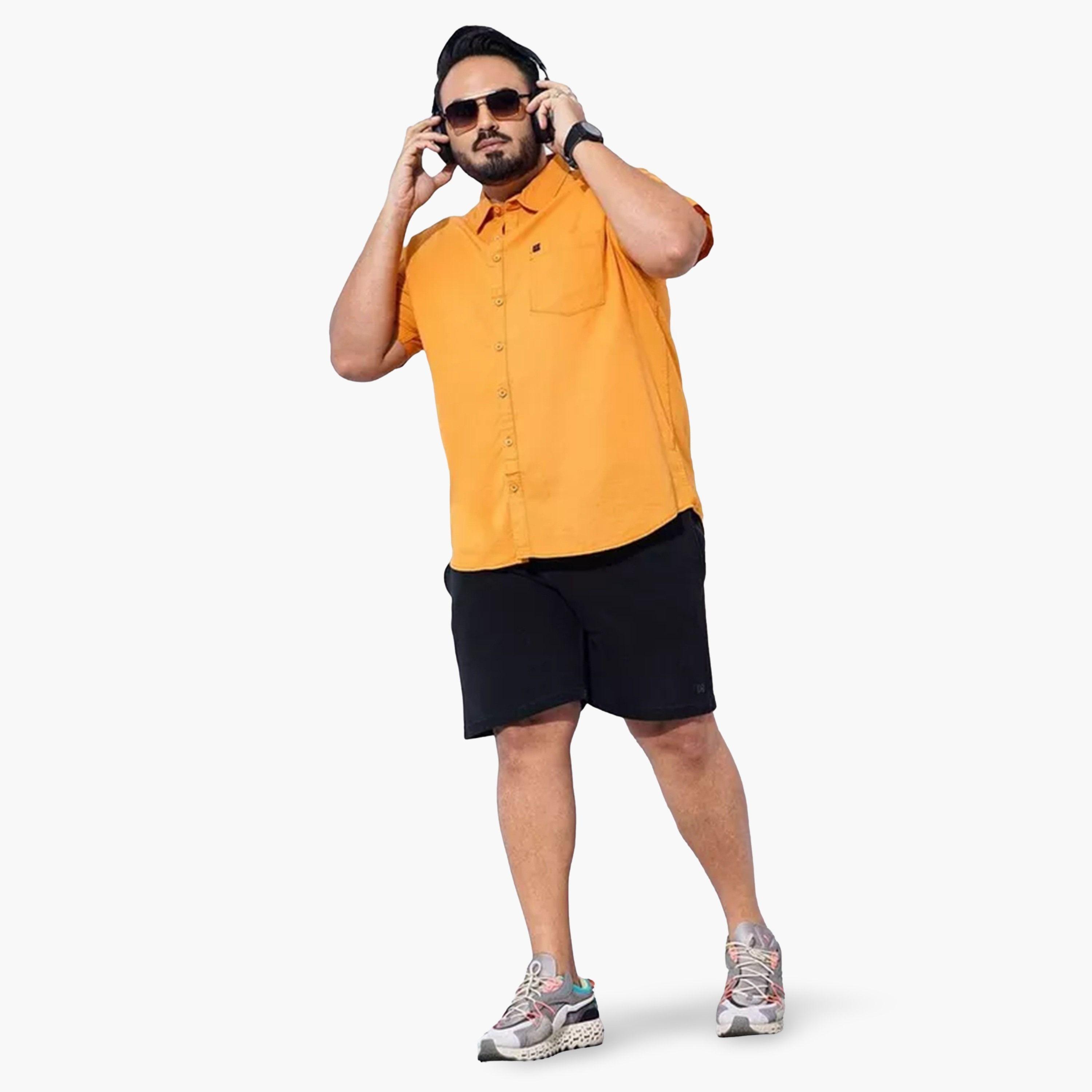 هارد صودا × ستايلي - قميص برتقالي قطني بأكمام قصيرة مقاس كبير-men-clothing-shirts-image-2