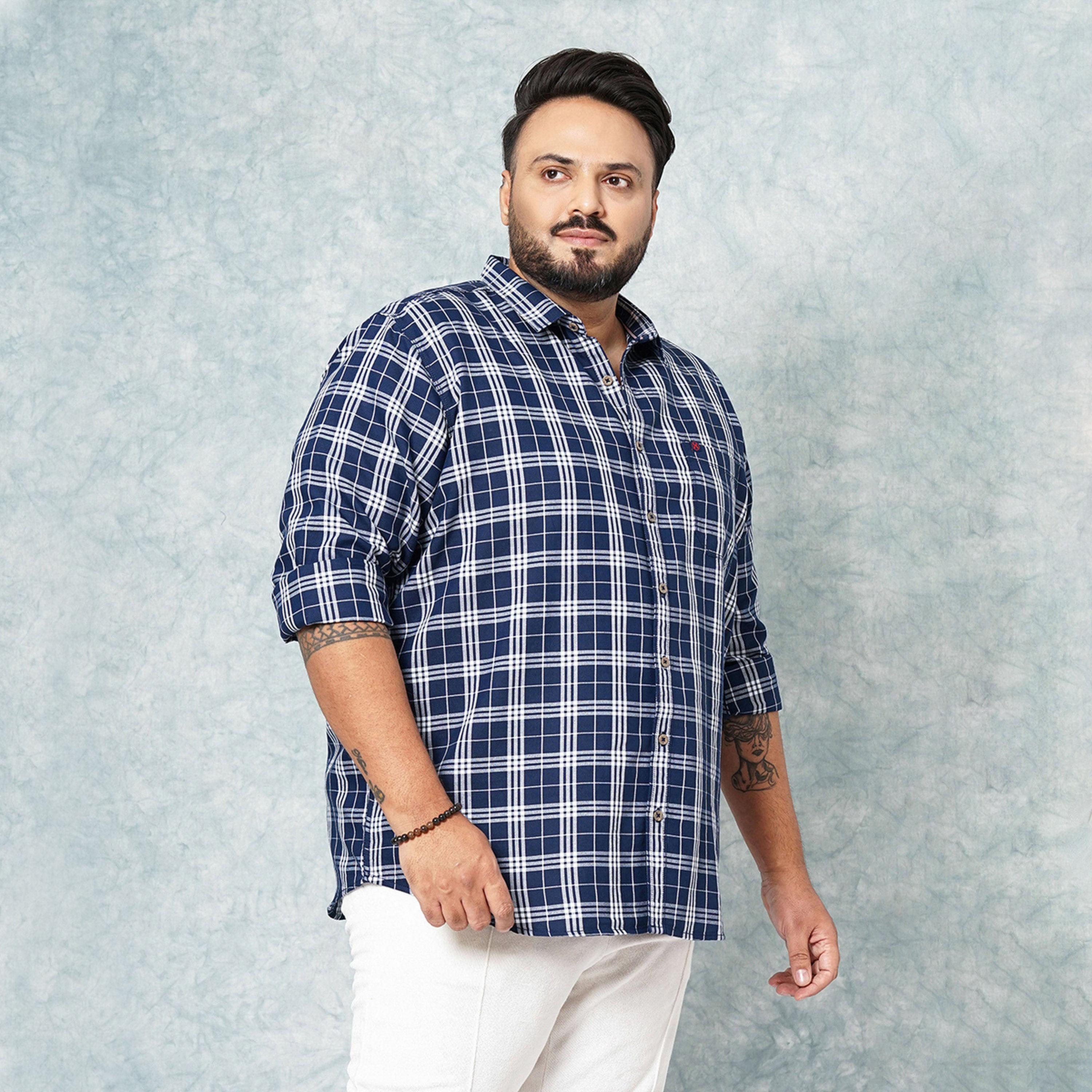 هارد صودا × ستايلي - قميص منقوش أزرق داكن مقاس كبير-men-clothing-shirts-image-4