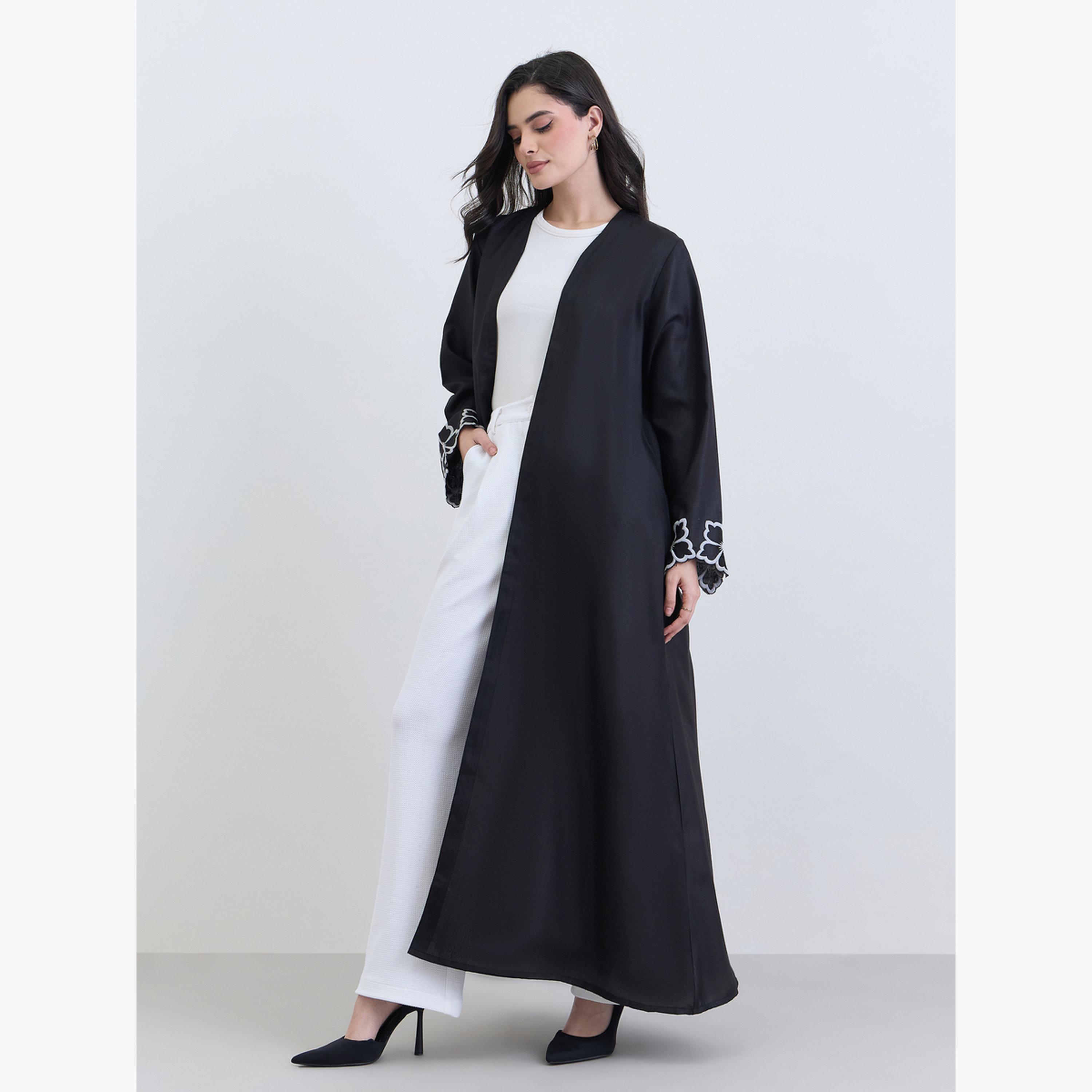 أميرة x ستايلي عباية مفتوحة بأكمام مطرزة-women-arabicclothing-abayas-image-2