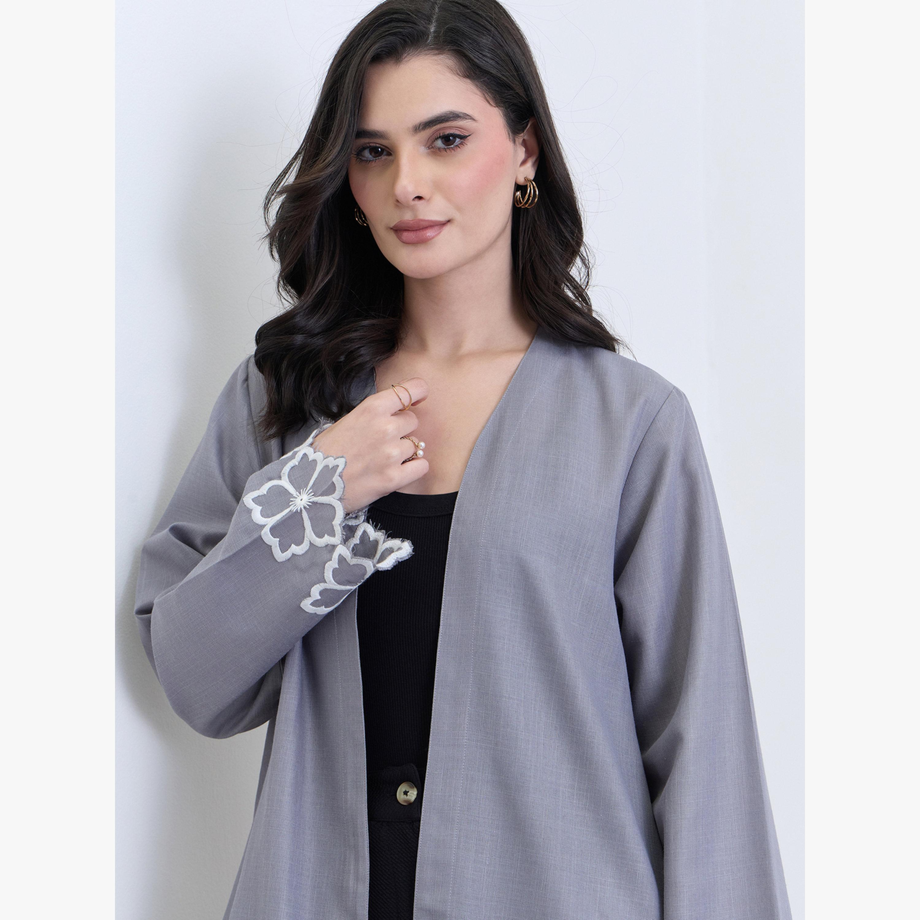 عباية مفتوحة بأكمام مطرزة-women-arabicclothing-abayas-image-3