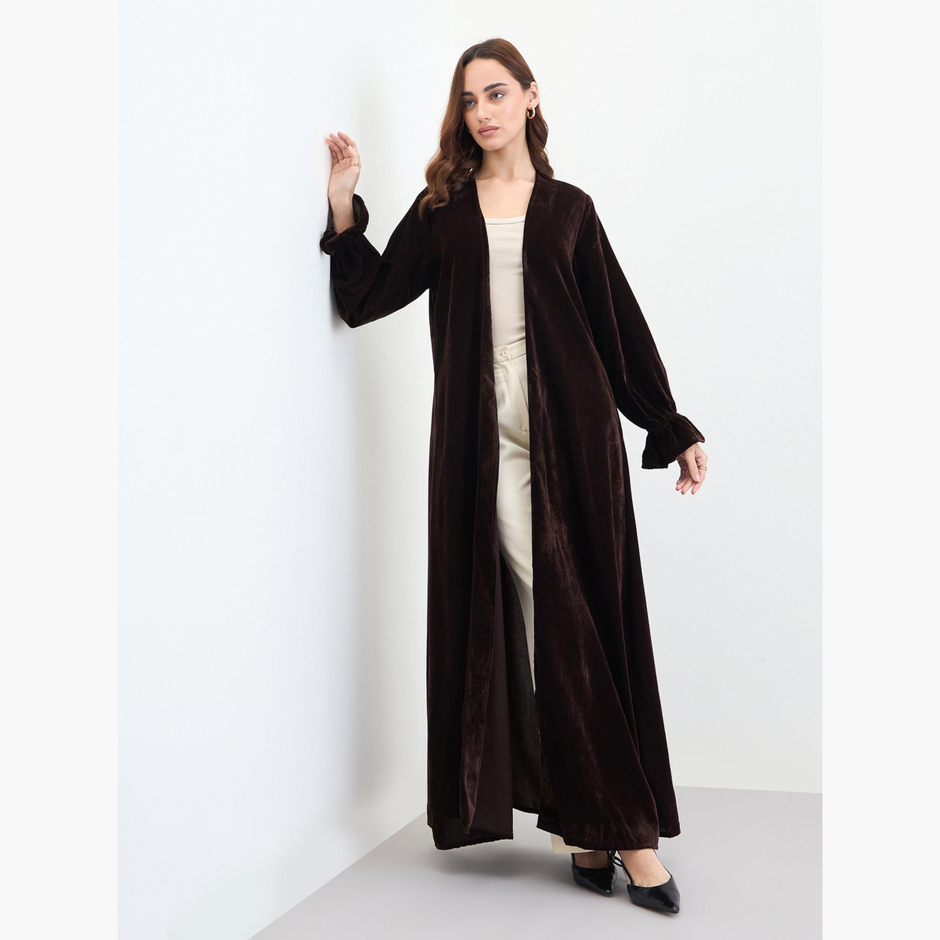 ستايلي - عباية مخملية بنية اللون بأكمام مرنة-women-arabicclothing-abayas-image-1