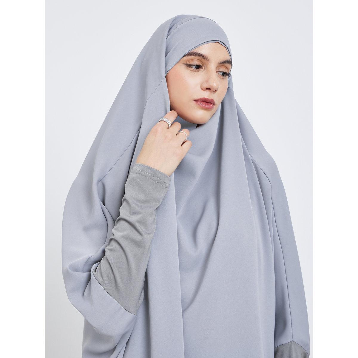 Take Two Solid Hoodie Batwing Sleeve Abaya with Skirt Set-women-arabicclothing-sets-image-3