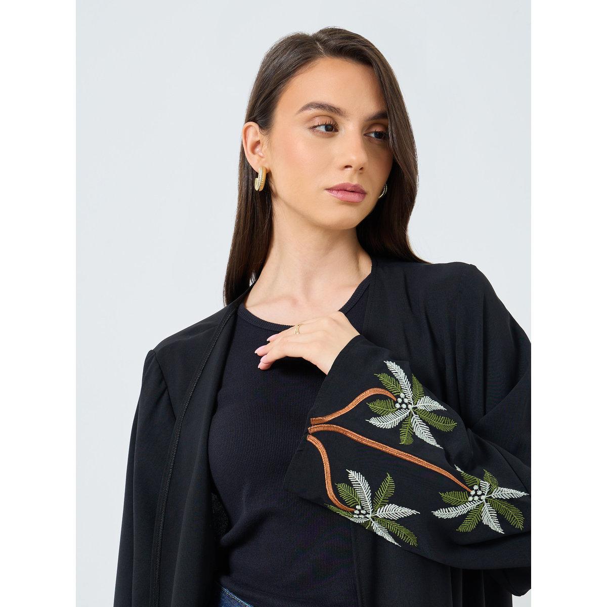 عباية بتفاصيل مُطرزة مفتوحة من الأمام-women-arabicclothing-abayas-image-4