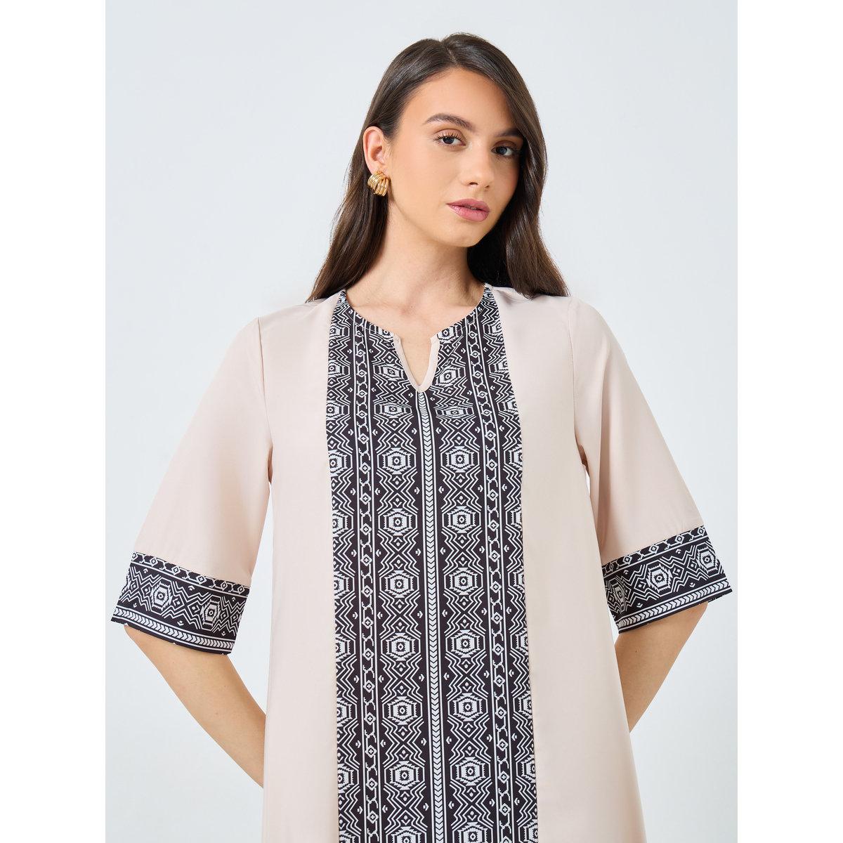 Take Two Contrast Print Maxi Jalabiya with 3/4 Sleeve-women-arabicclothing-jalabiyas-image-4