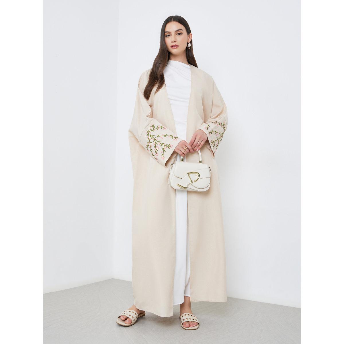 عباية مفتوحة بتفاصيل مُطرزة-women-arabicclothing-abayas-image-2