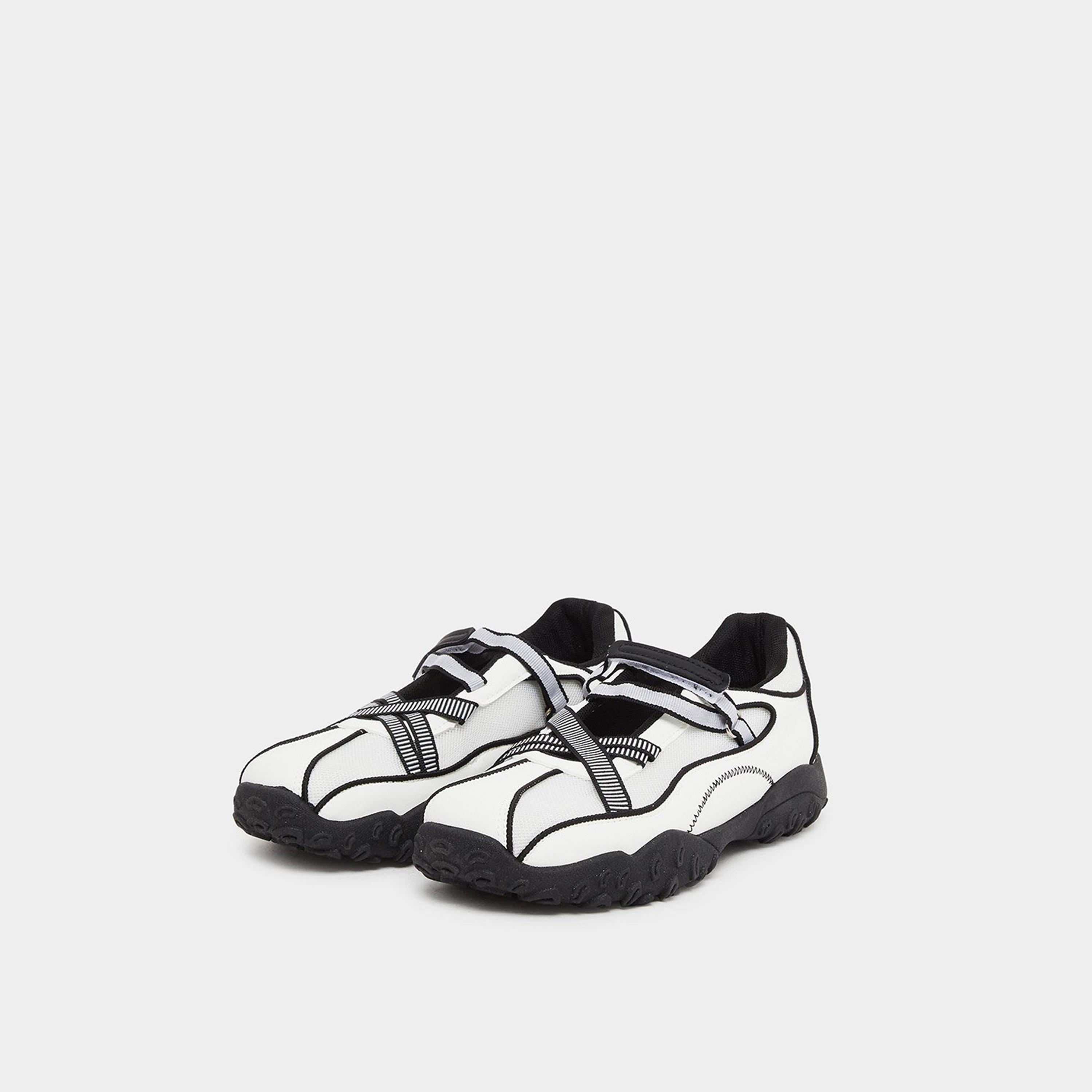 ستايلي - حذاء باليرينا قصّة مريحة لون أبيض-women-shoes-sneakers-image-1