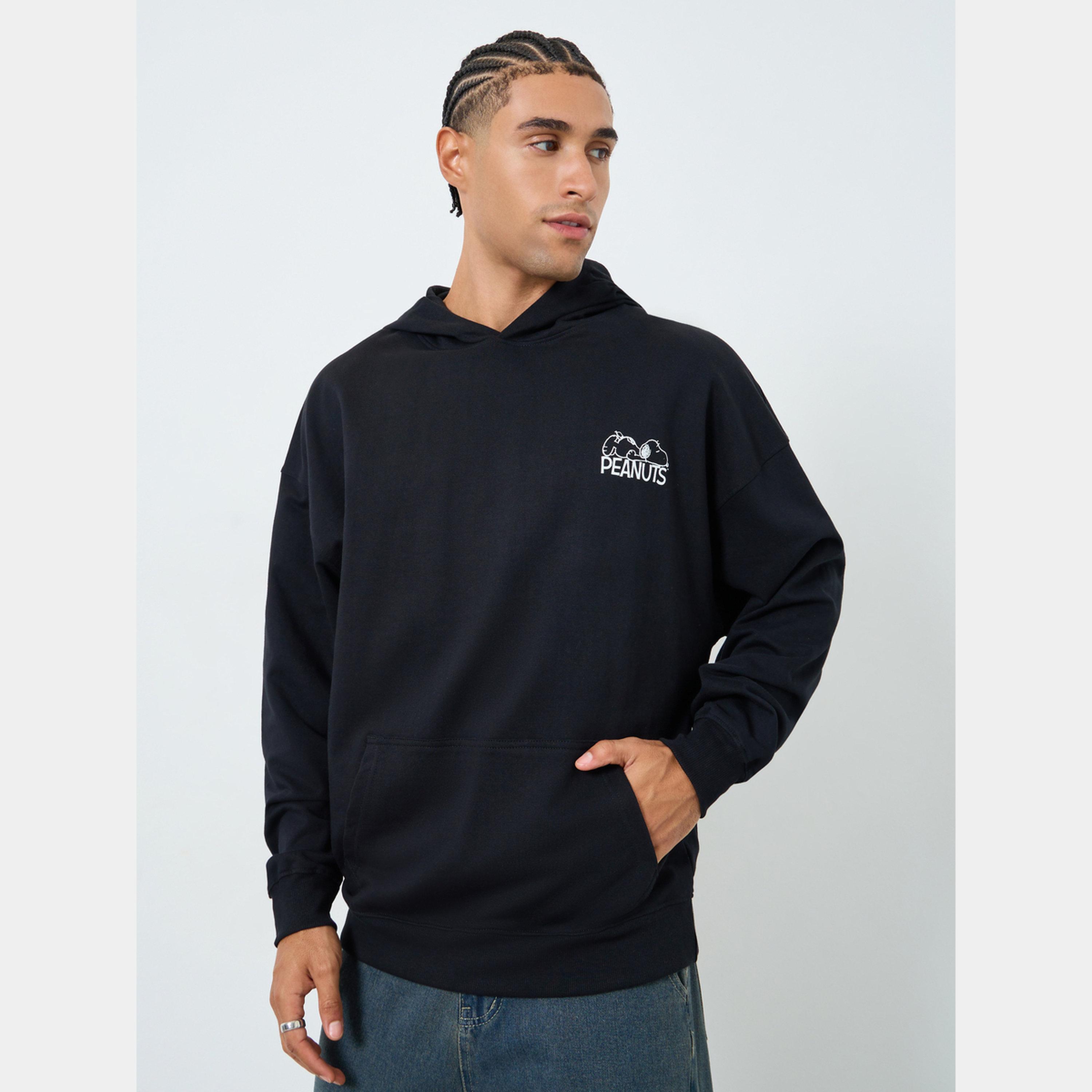 ستايلي - هودي رجالي سنوبي بأكمام طويلة وياقة وغطاء رأس برسومات غرافيكية-men-winterwear-hoodiesandsweatshirts-image-1