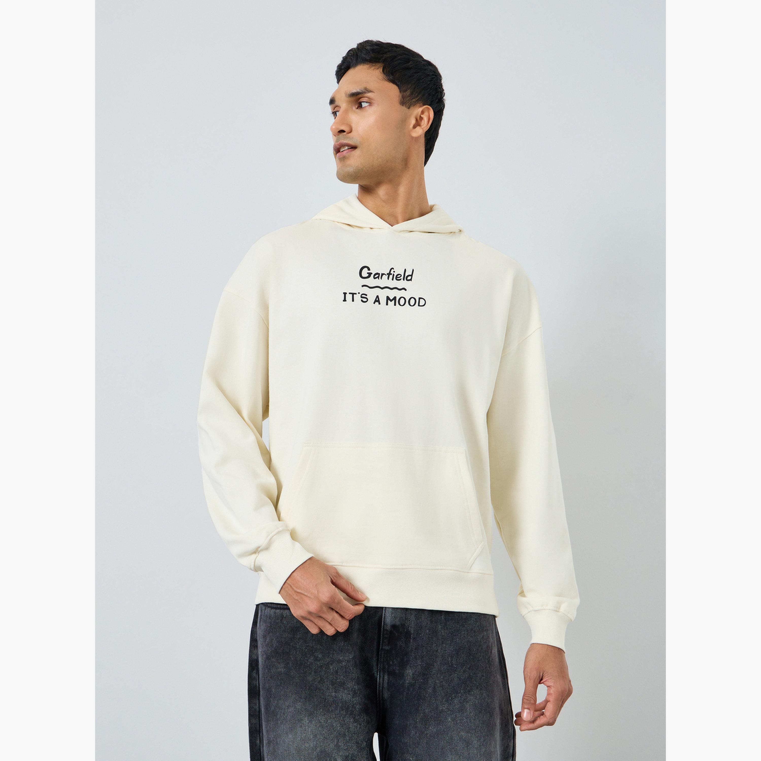هودي بطبعة جرافيك-men-winterwear-hoodiesandsweatshirts-image-1