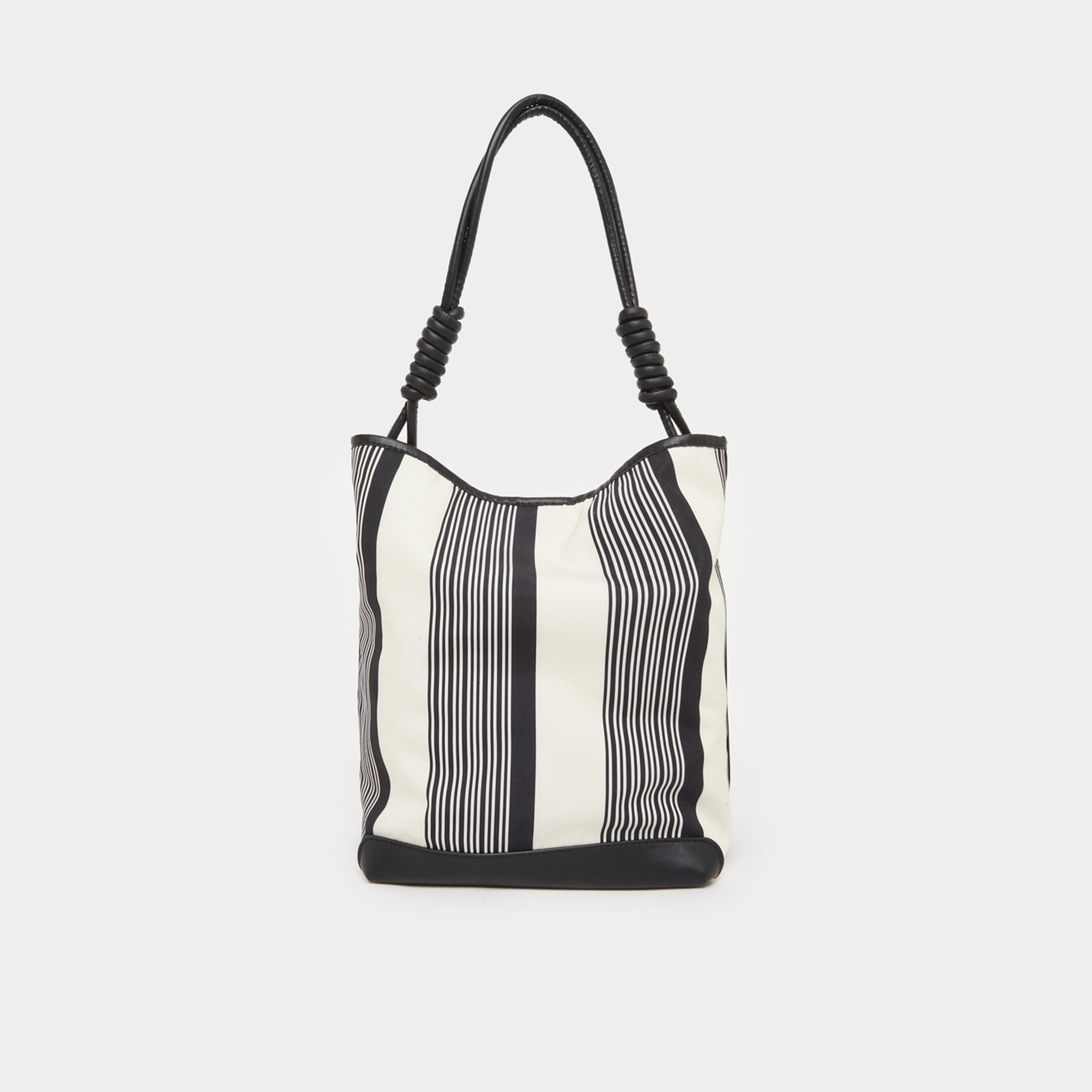 ستايلي - شنطة توت مخططة بمقابض جلدية للنساء-women-bagsandwallets-handbags-image-3