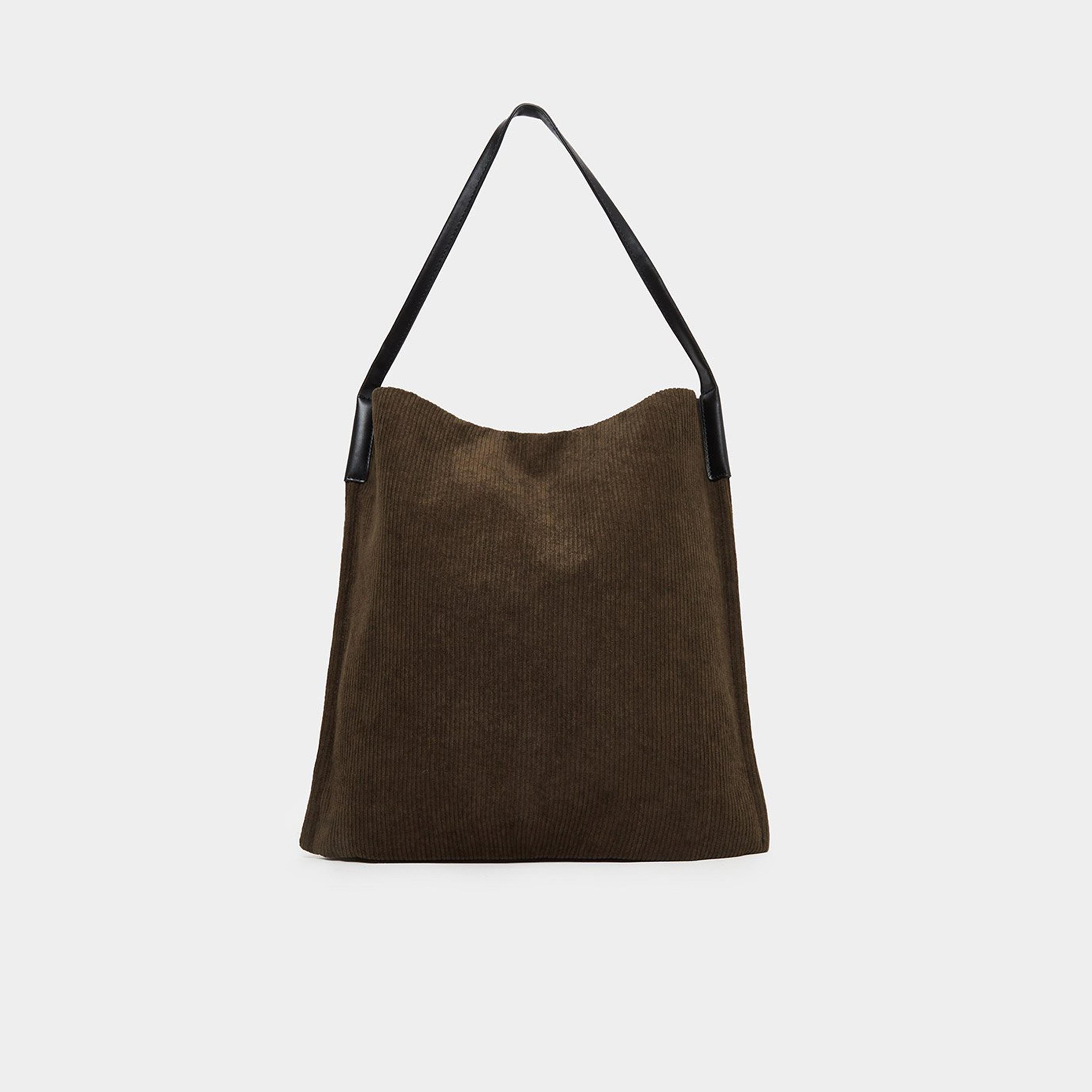 ستايلي - شنطة هوبو من قماش مخملي مع أحزمة جلدية-women-bagsandwallets-handbags-image-2